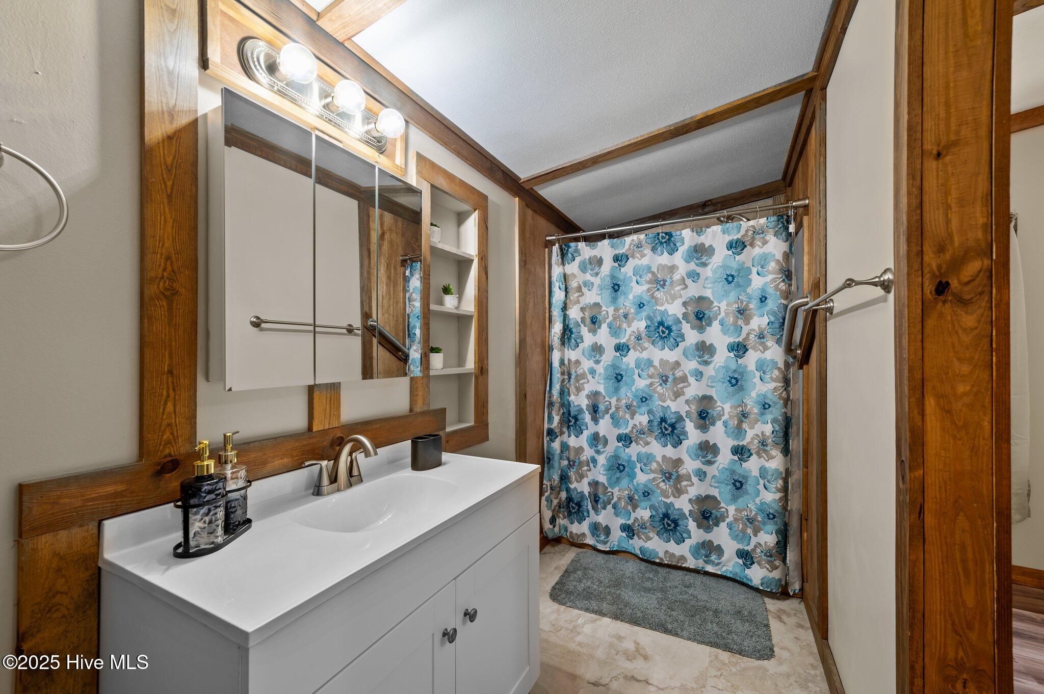 1111 Williams Road Property Photo 19
