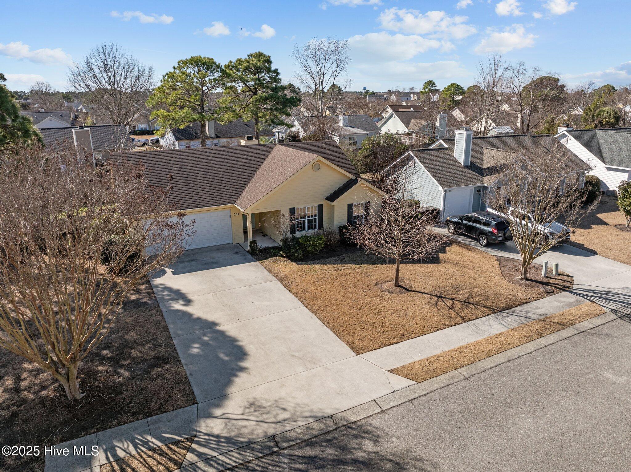 303 Hixon Place Property Photo 10