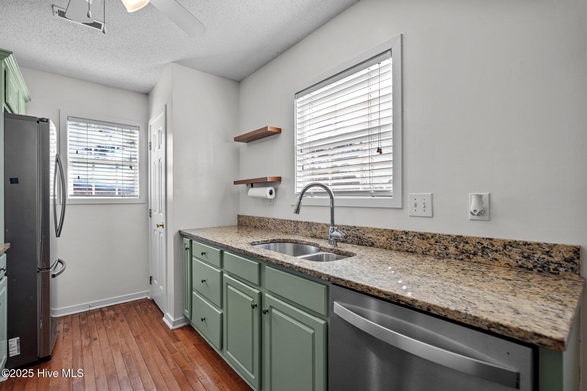 303 Hixon Place Property Photo 15