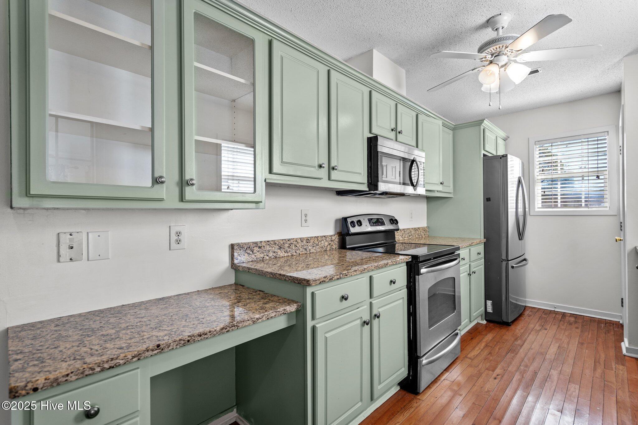 303 Hixon Place Property Photo 16