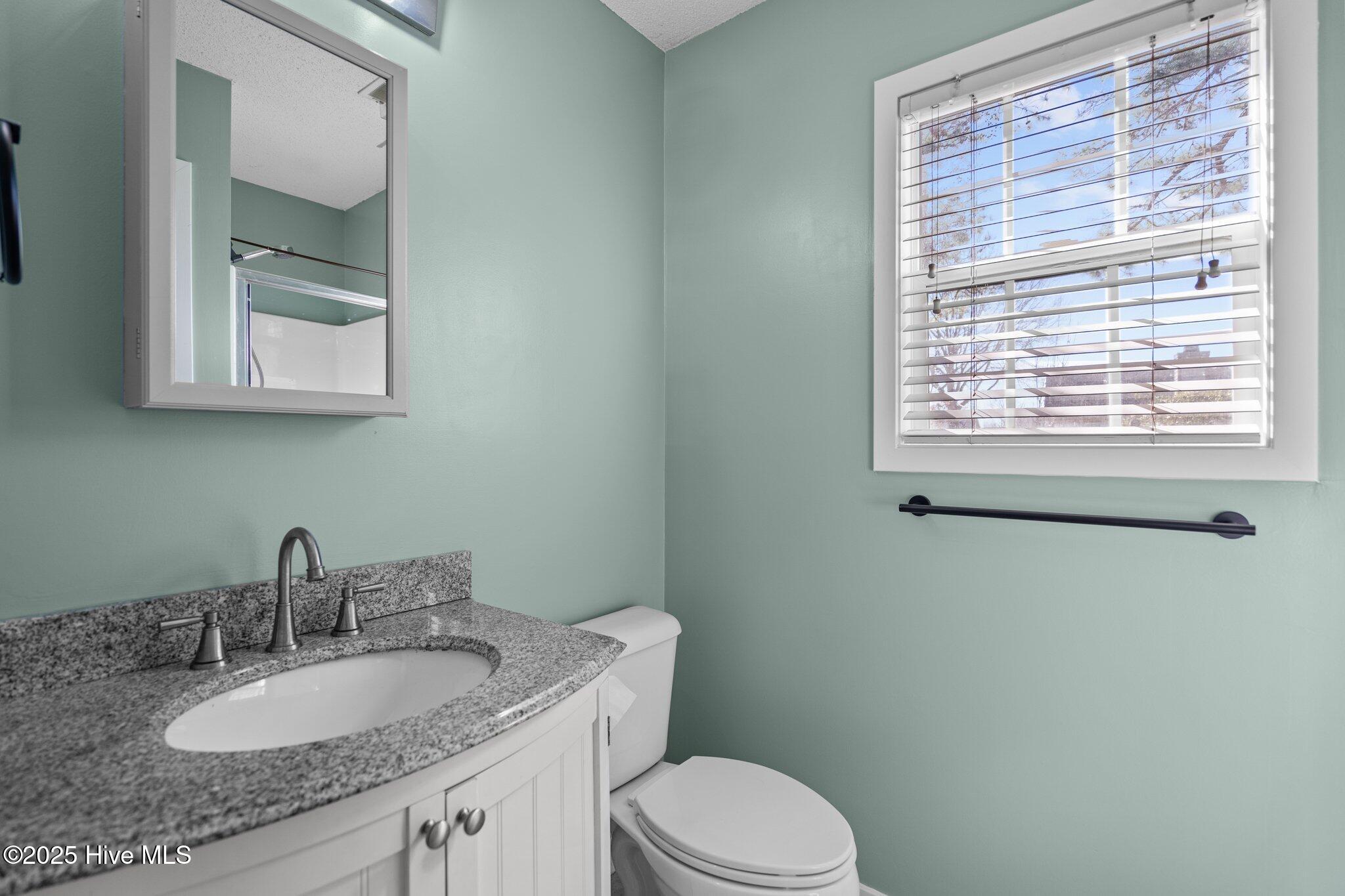 303 Hixon Place Property Photo 26
