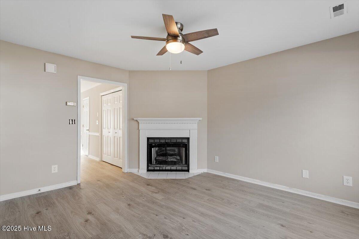 3900 Sterling Pointe Drive Aa-4 Property Photo 2