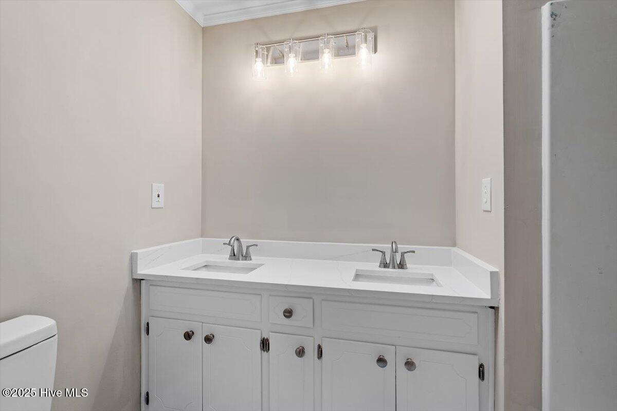 3900 Sterling Pointe Drive Aa-4 Property Photo 17