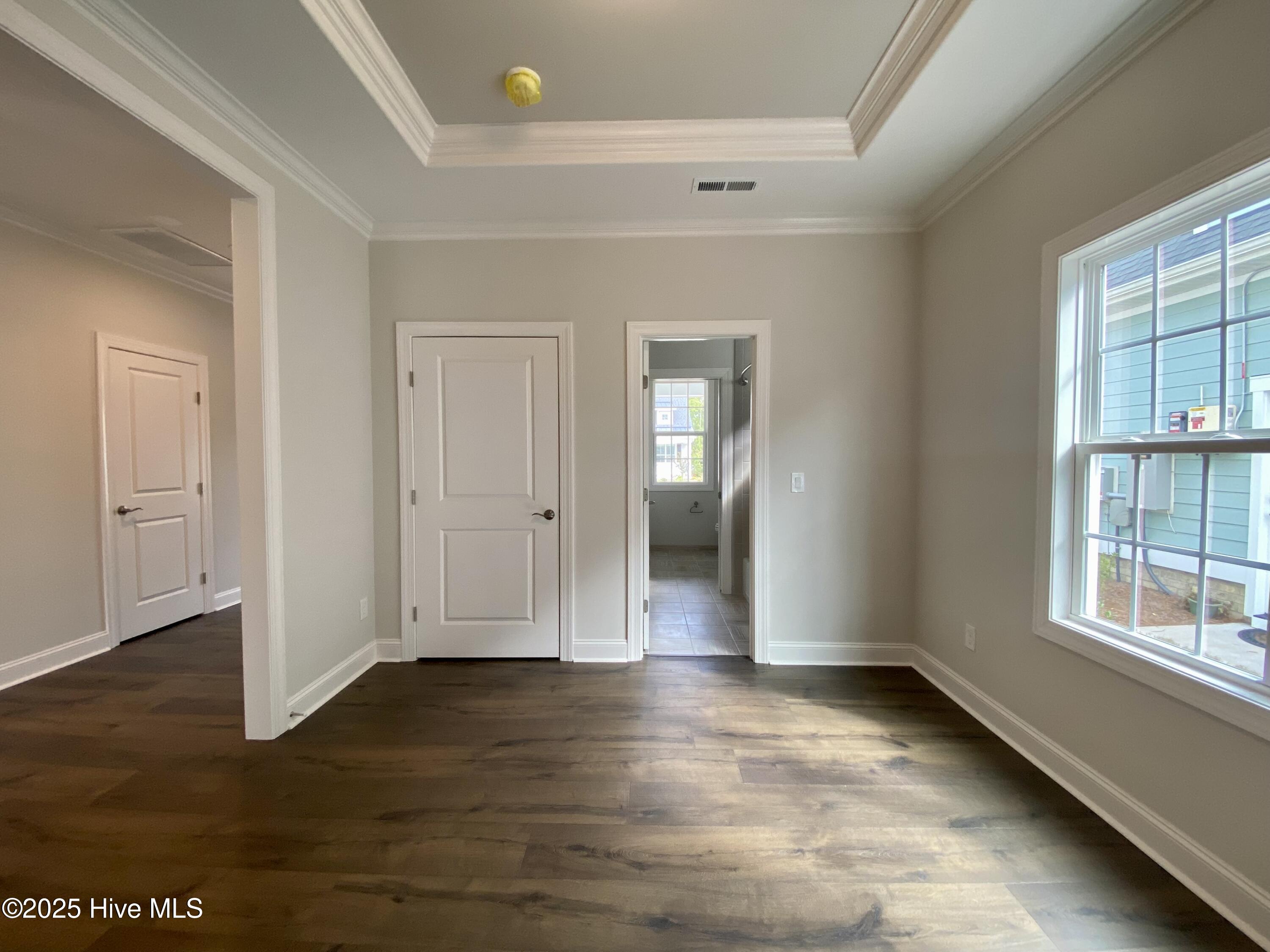 3381 Island Lakes Drive Property Photo 3