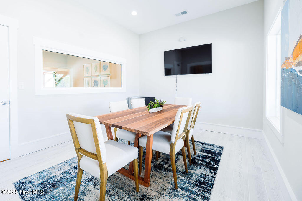 3381 Island Lakes Drive Property Photo 15