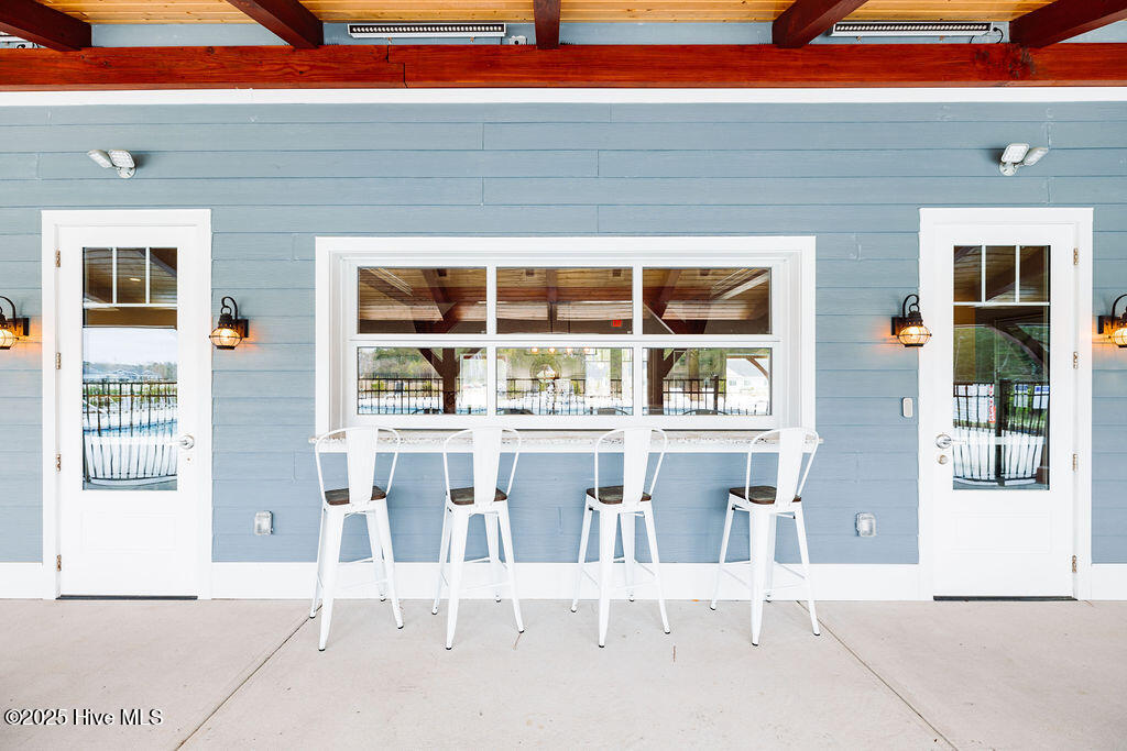 3381 Island Lakes Drive Property Photo 16