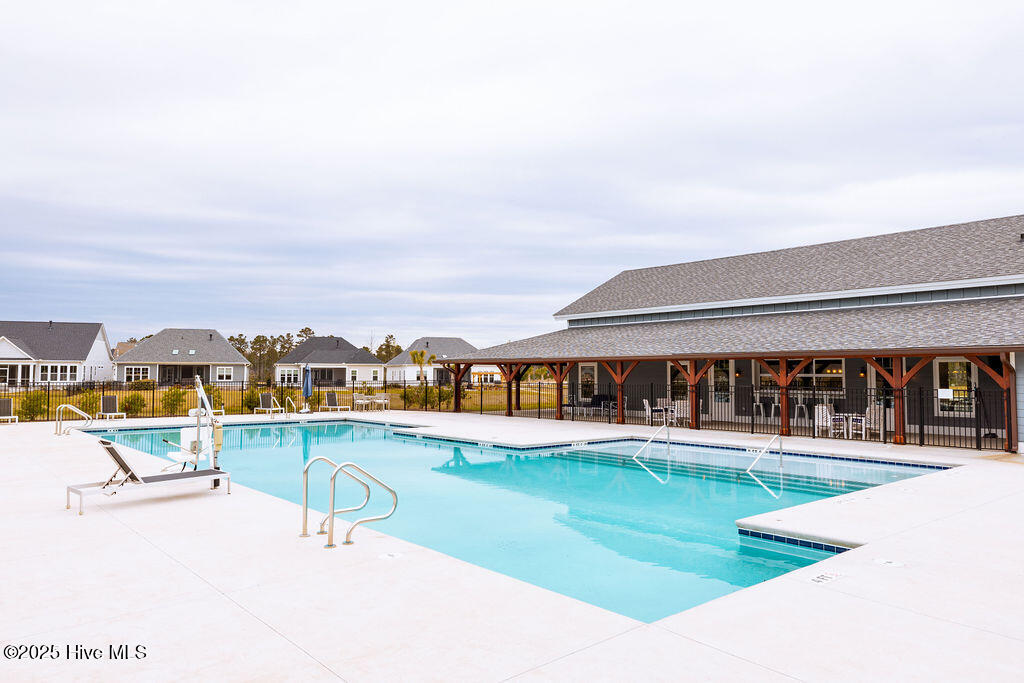 3381 Island Lakes Drive Property Photo 18