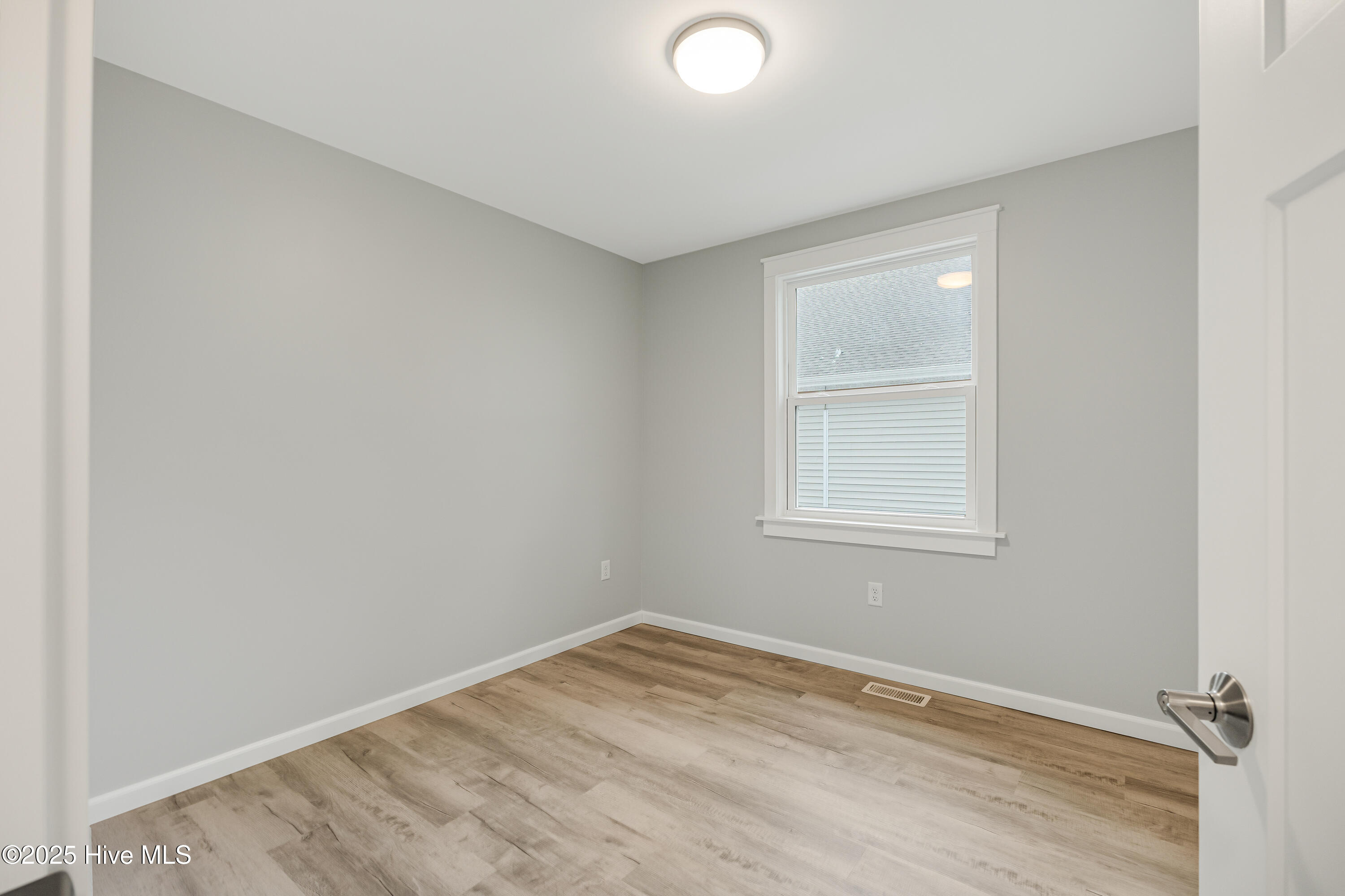 11 White Lane Property Photo 26