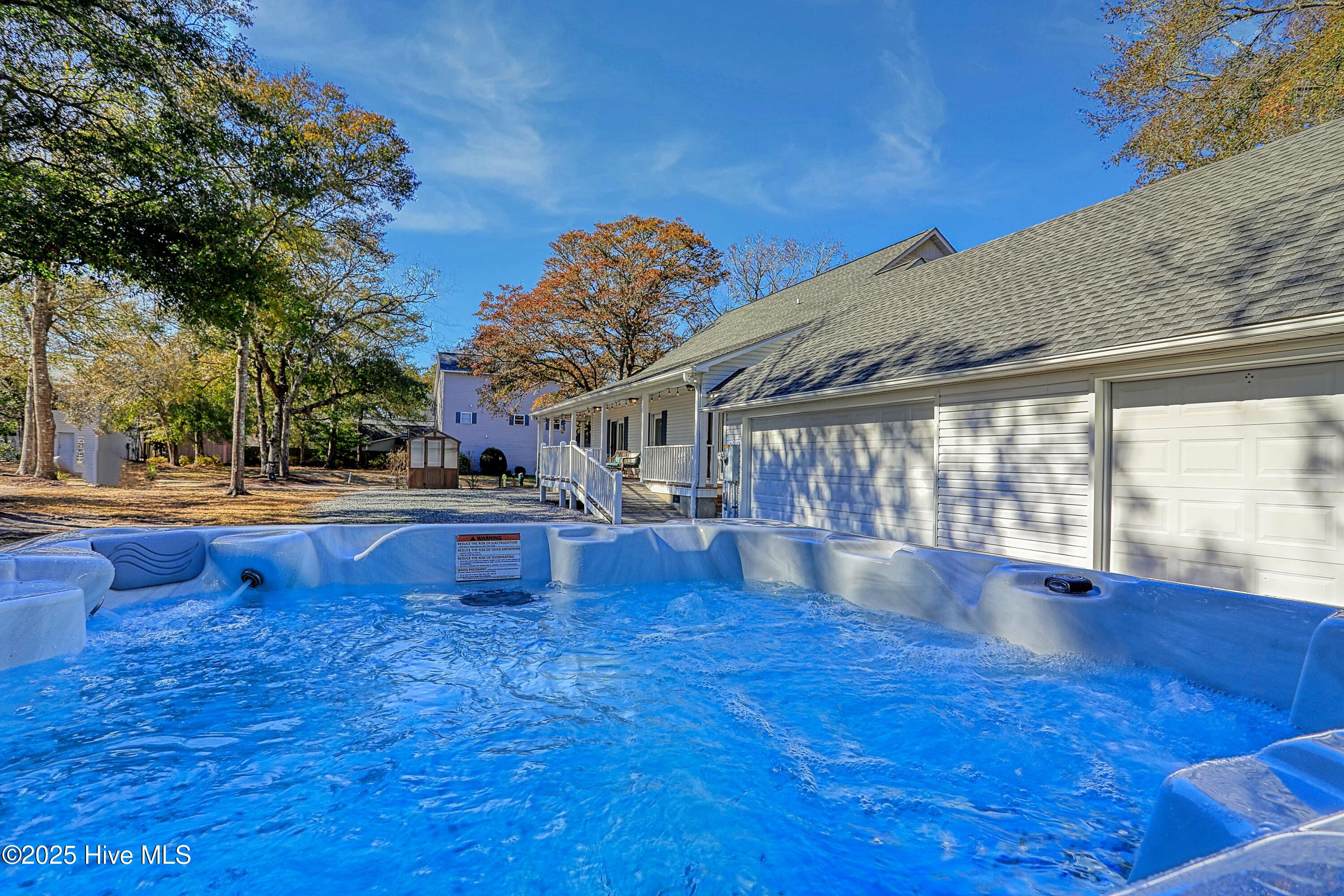 801 E Yacht Drive Property Photo 3