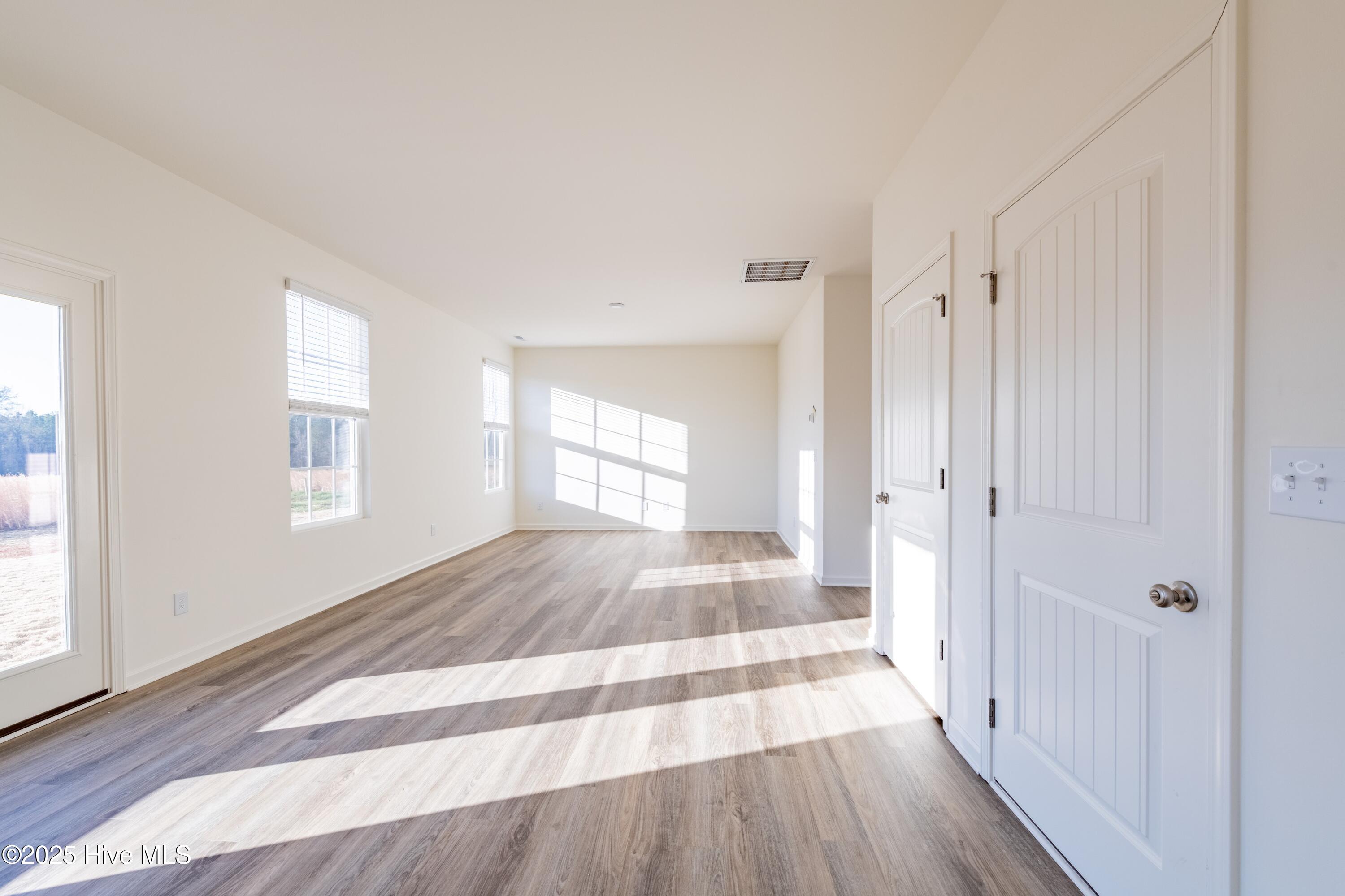 308 Johnson Ridge Way Property Photo 11