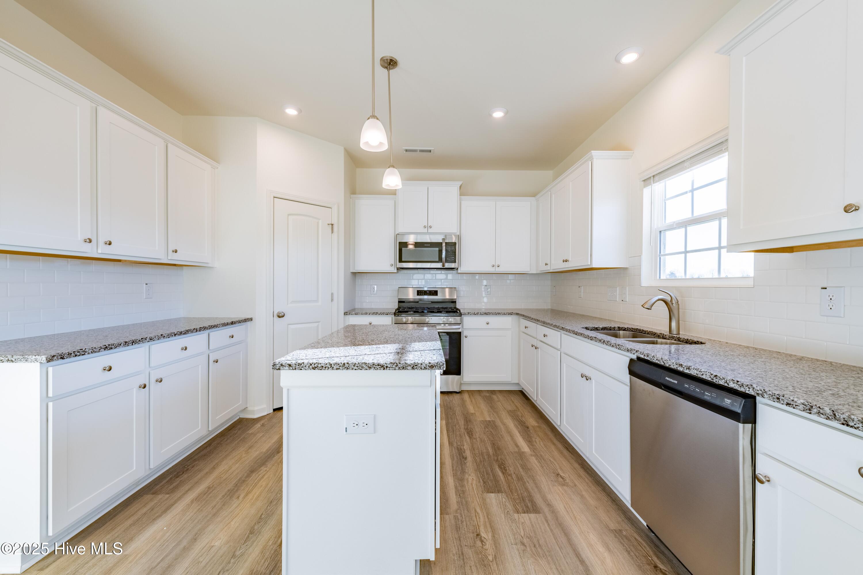 308 Johnson Ridge Way Property Photo 12