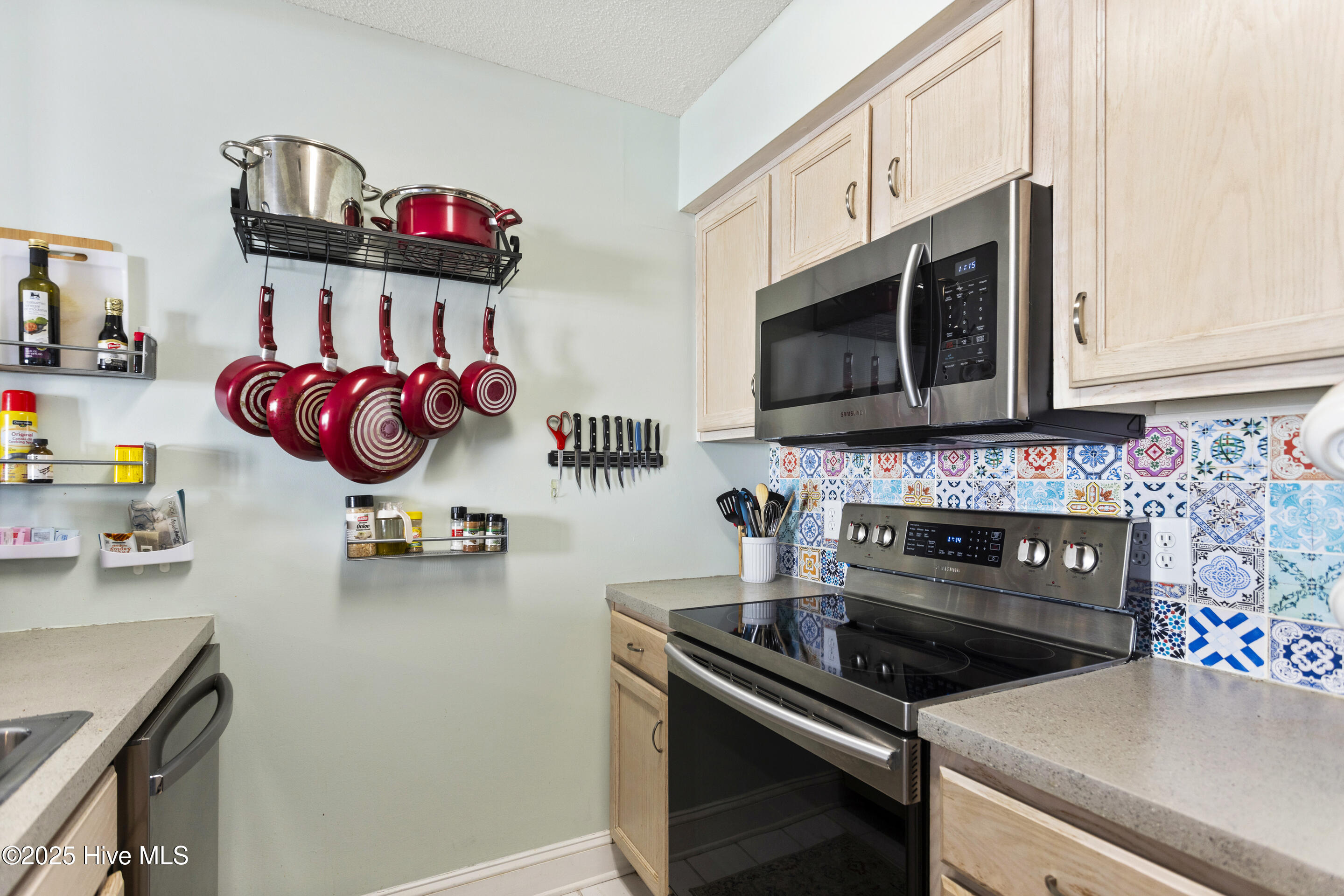 908 Resort Circle Unit 306 Property Photo 11