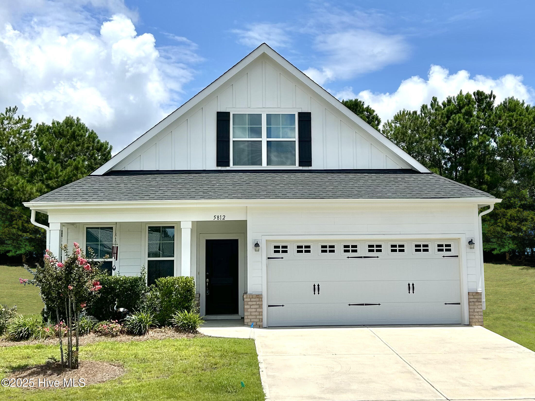 5812 Park West Circle Property Photo 1