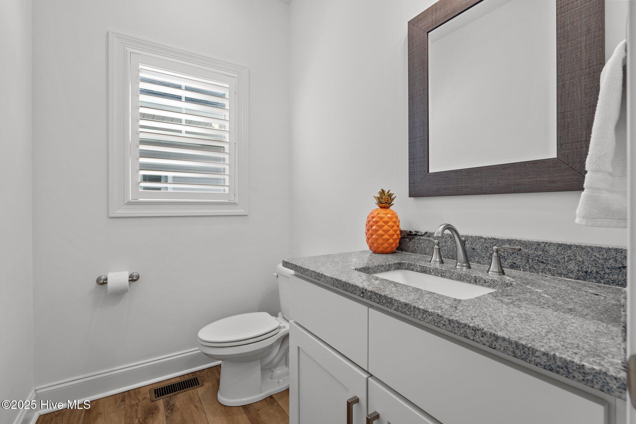 1667 E Indiana Avenue Property Photo 23