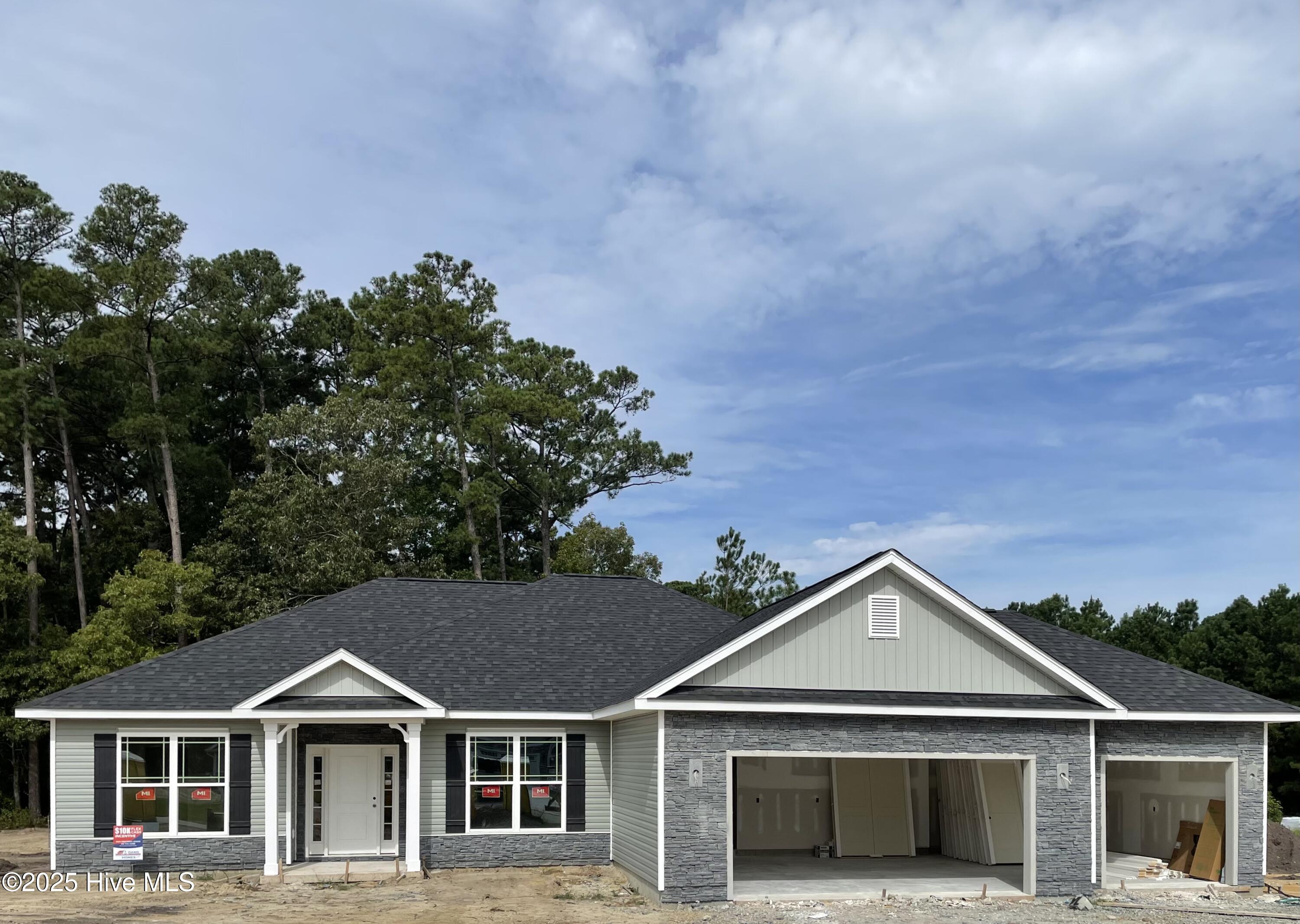 109 Oxford Court Property Photo 1