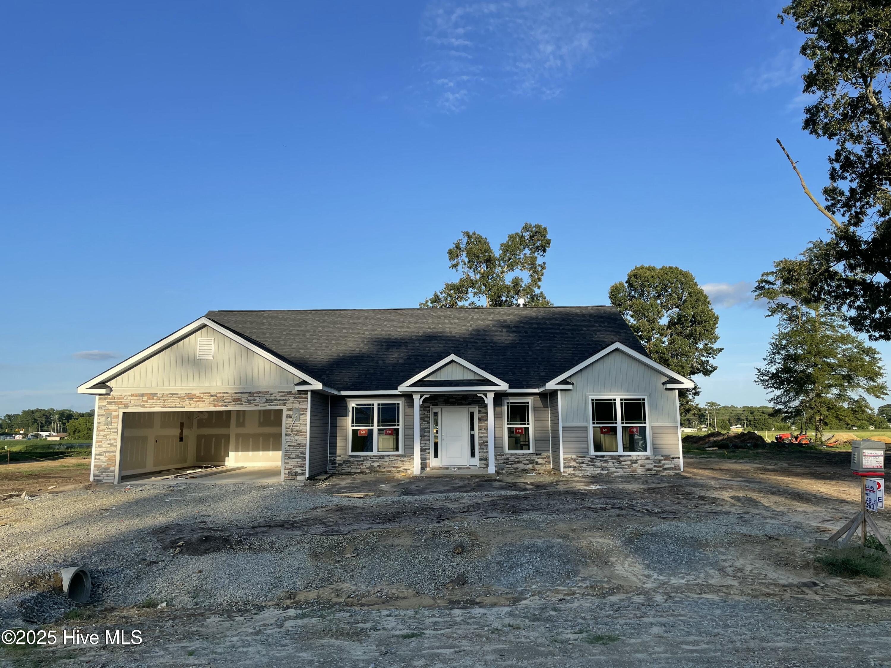 106 Oxford Court Property Photo 1