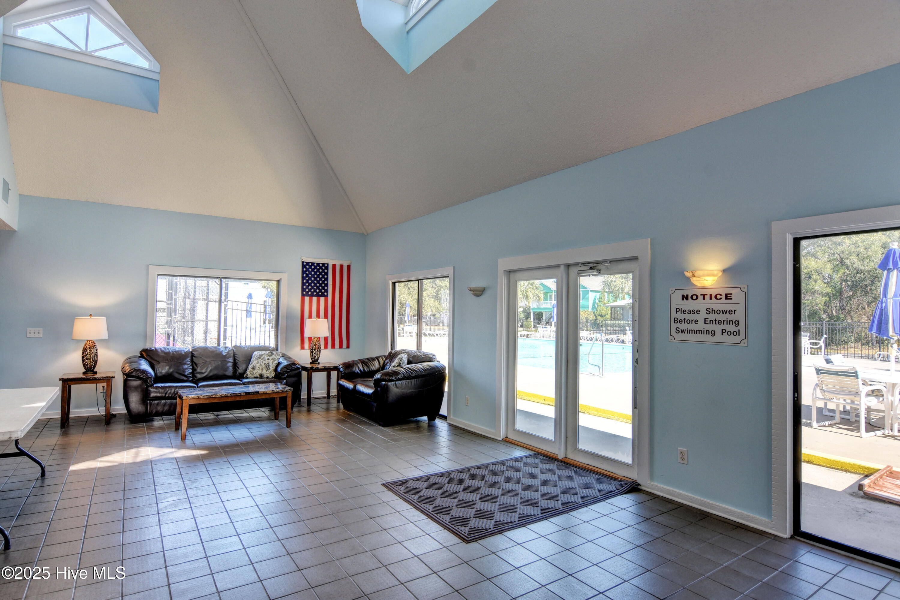 920 Whitecaps Lane Property Photo 9