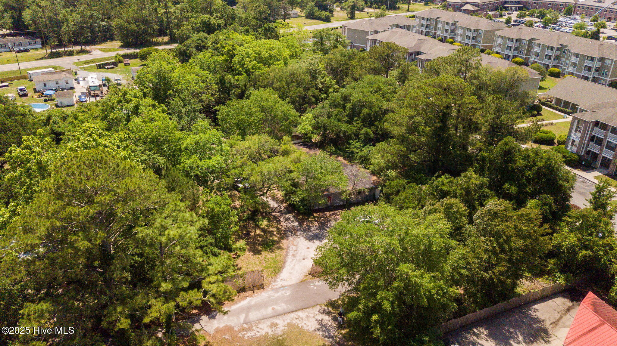 122 Old Fayetteville Road Property Photo 4