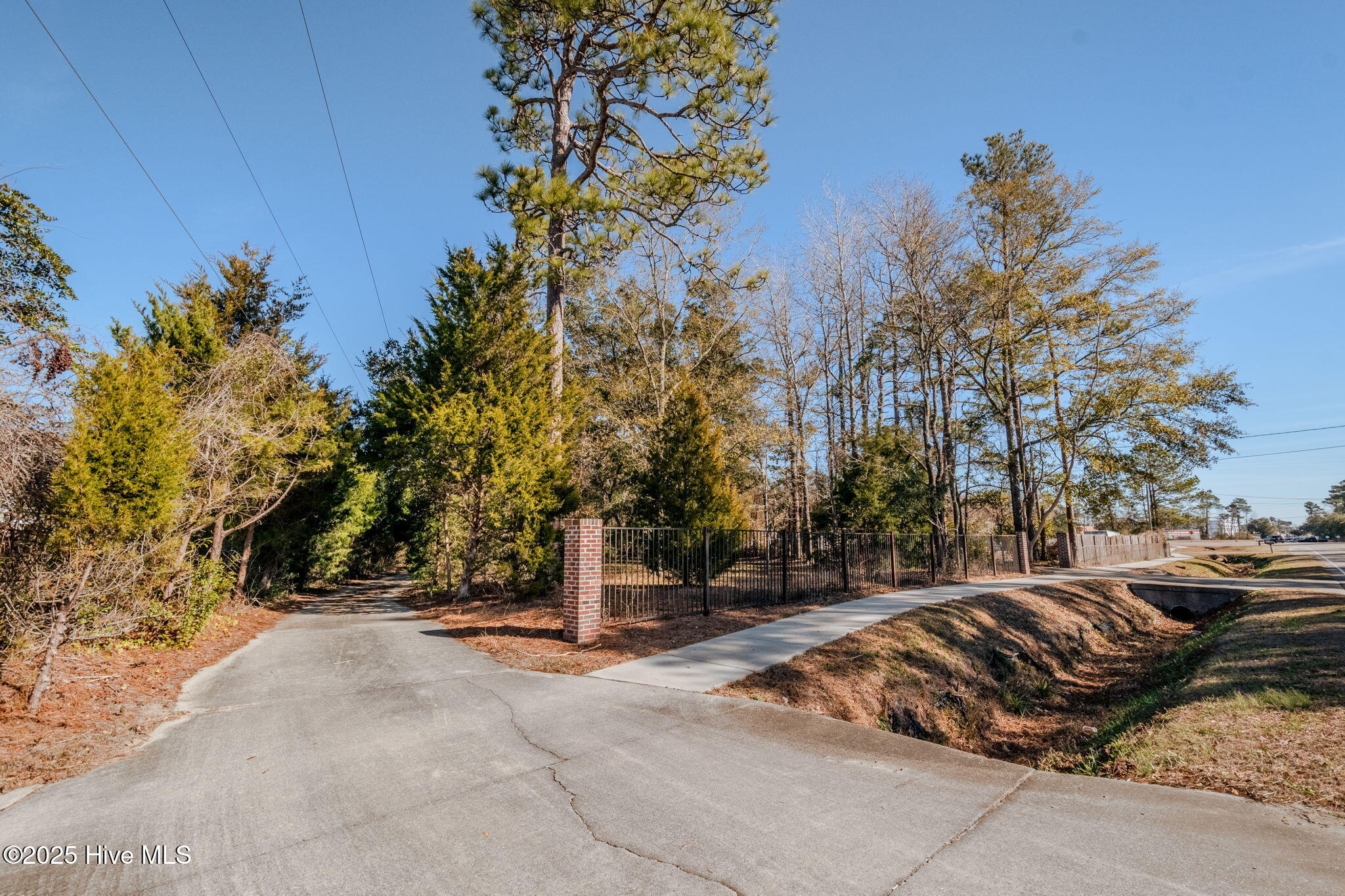 122 Old Fayetteville Road Property Photo 6