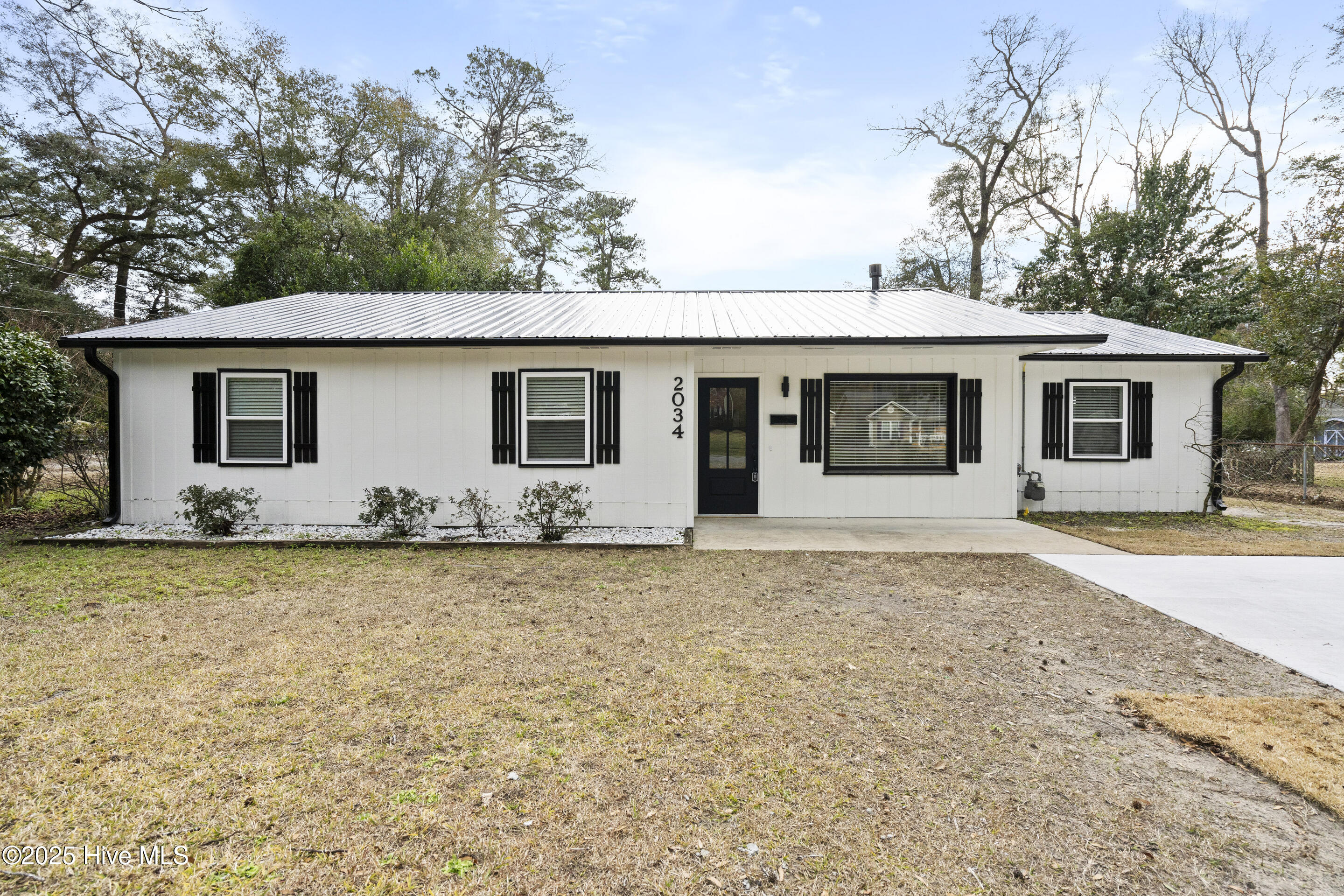 2034 Shirley Road Property Photo 1