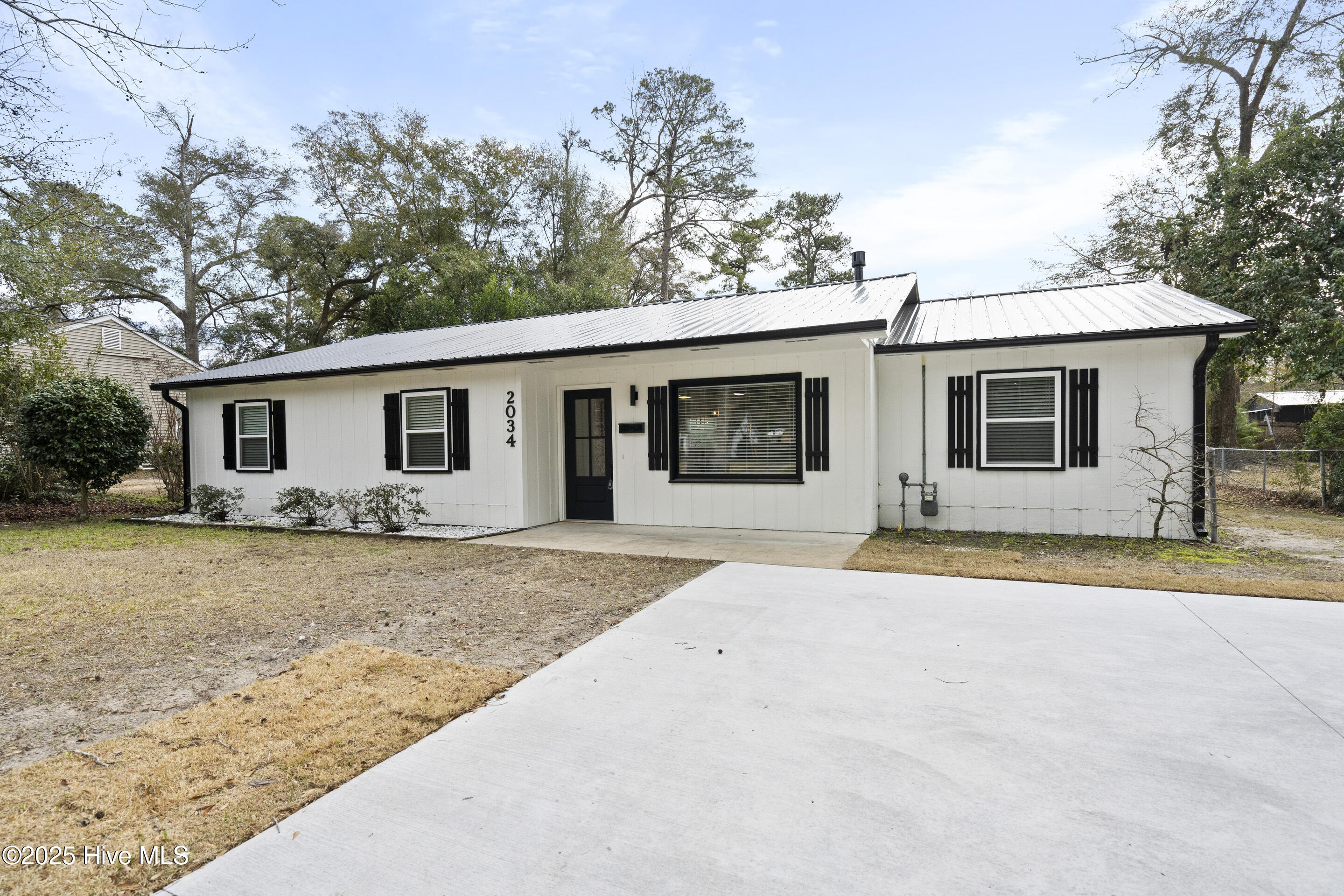 2034 Shirley Road Property Photo 4