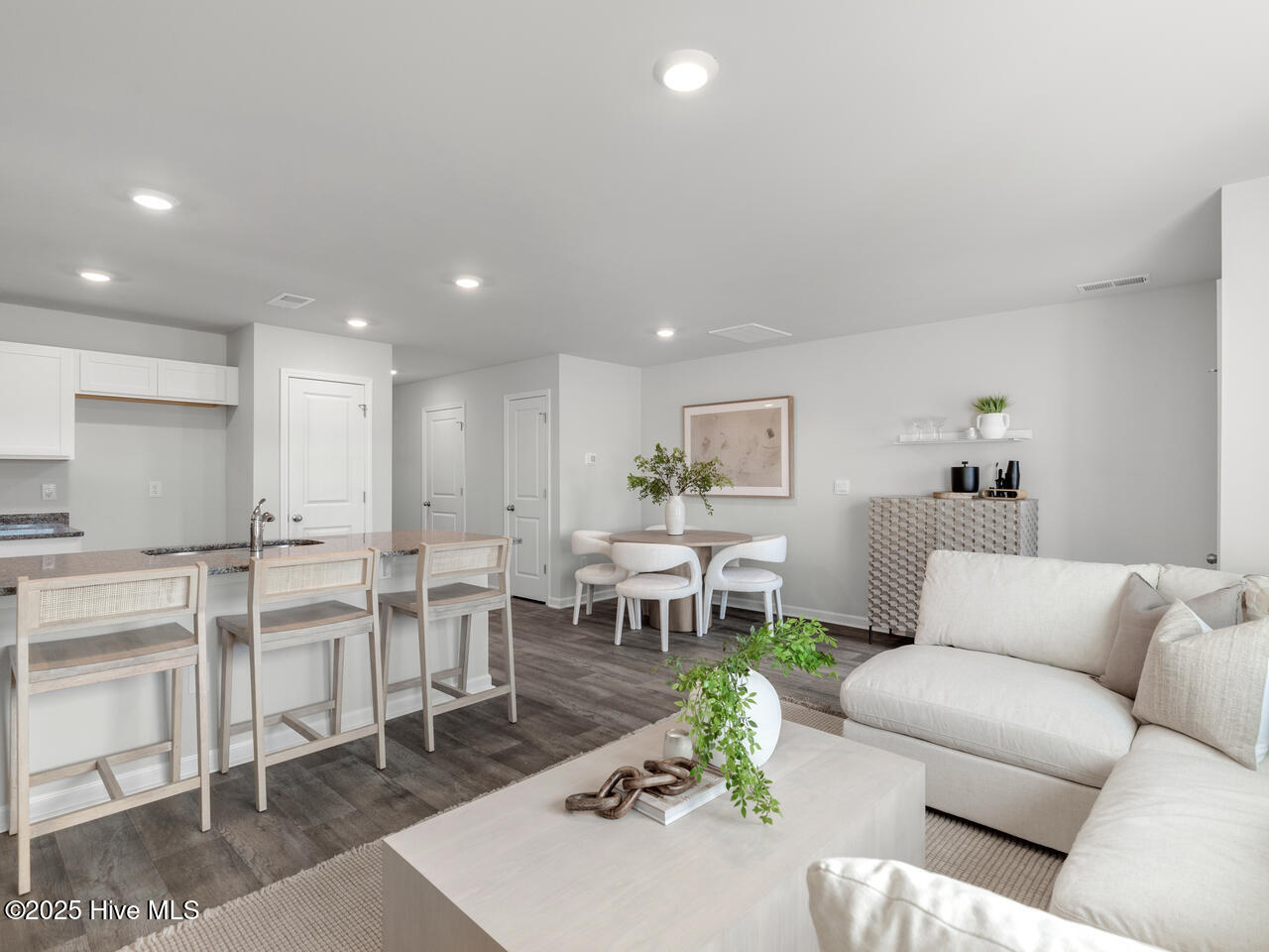 120 N Grassland Road Th 15 Property Photo 16