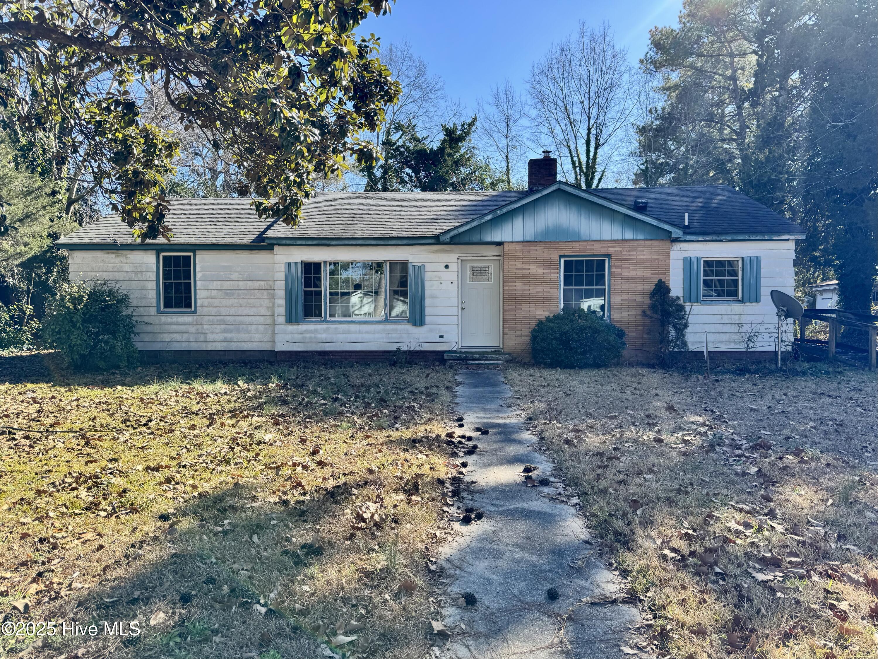 517 Greenmead Drive Property Photo