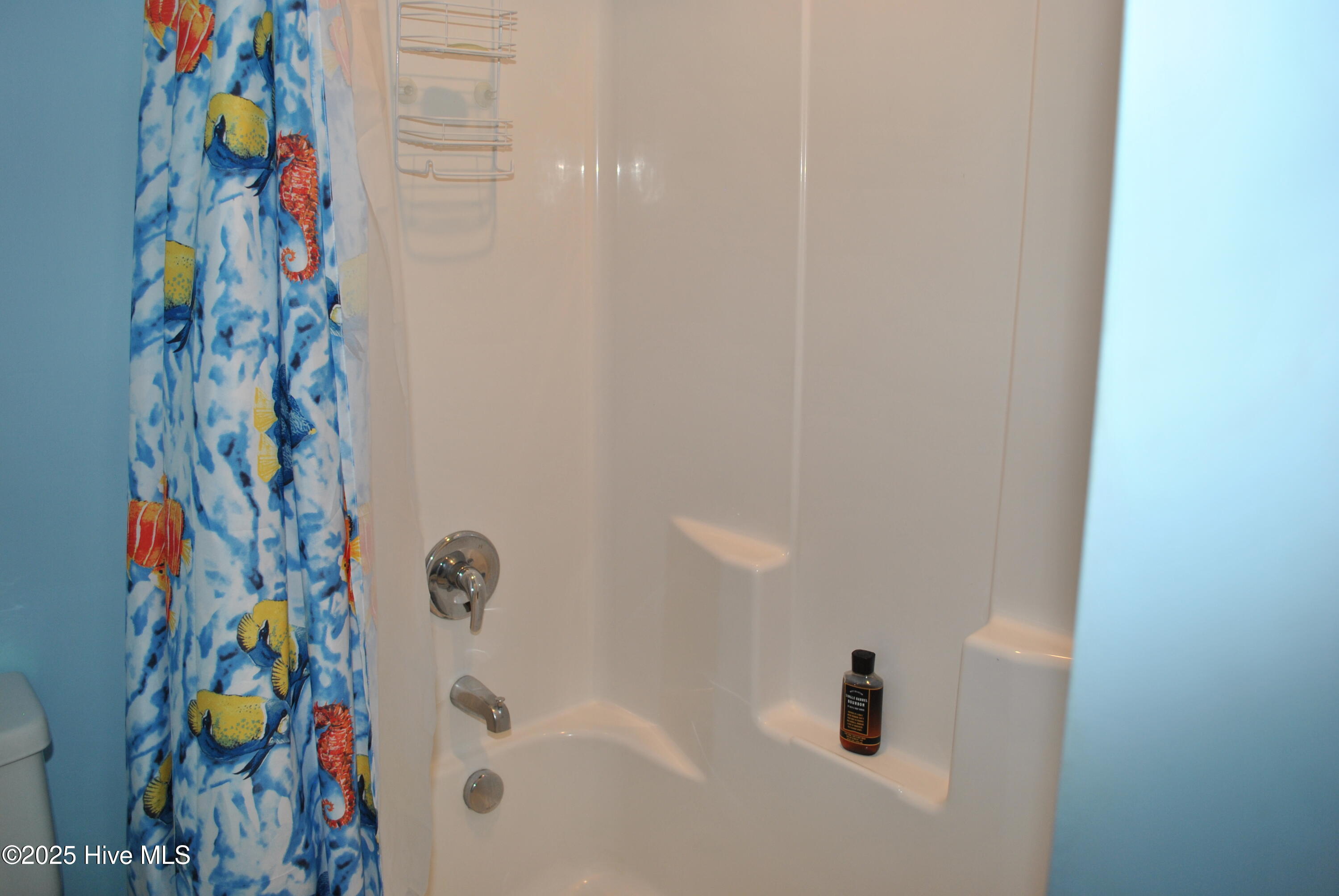 1091 Bridgeport Way Property Photo 7