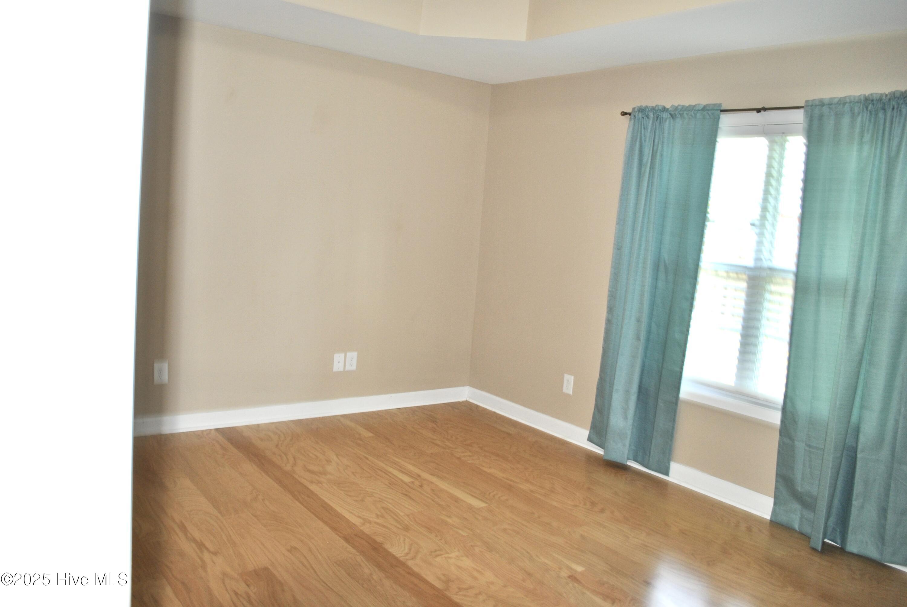 1091 Bridgeport Way Property Photo 16