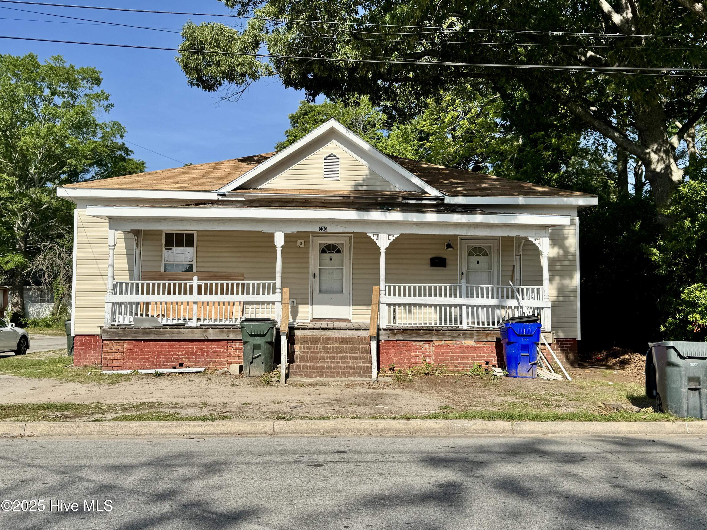 608 N East Street Property Photo