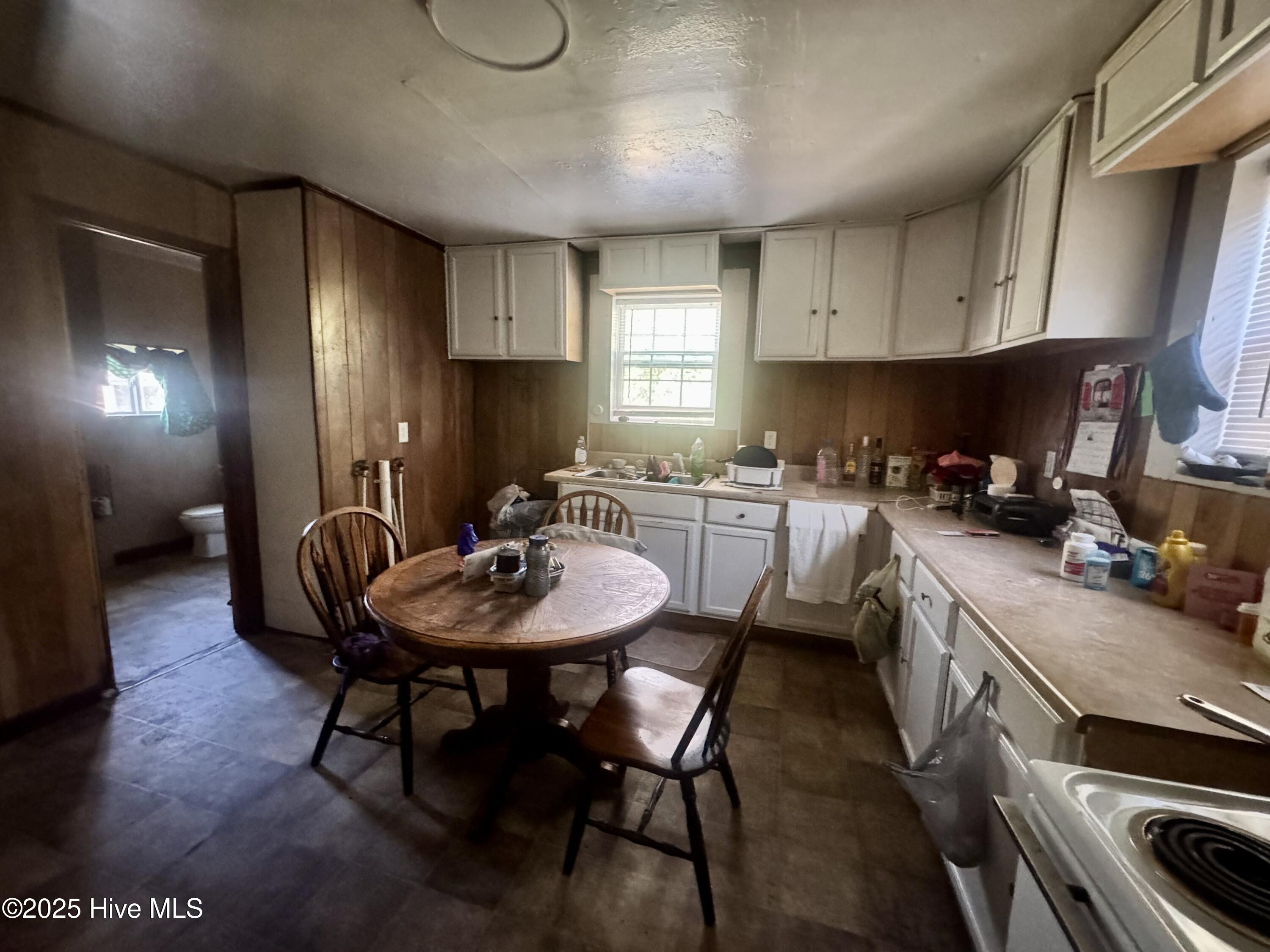 608 N East Street Property Photo 7