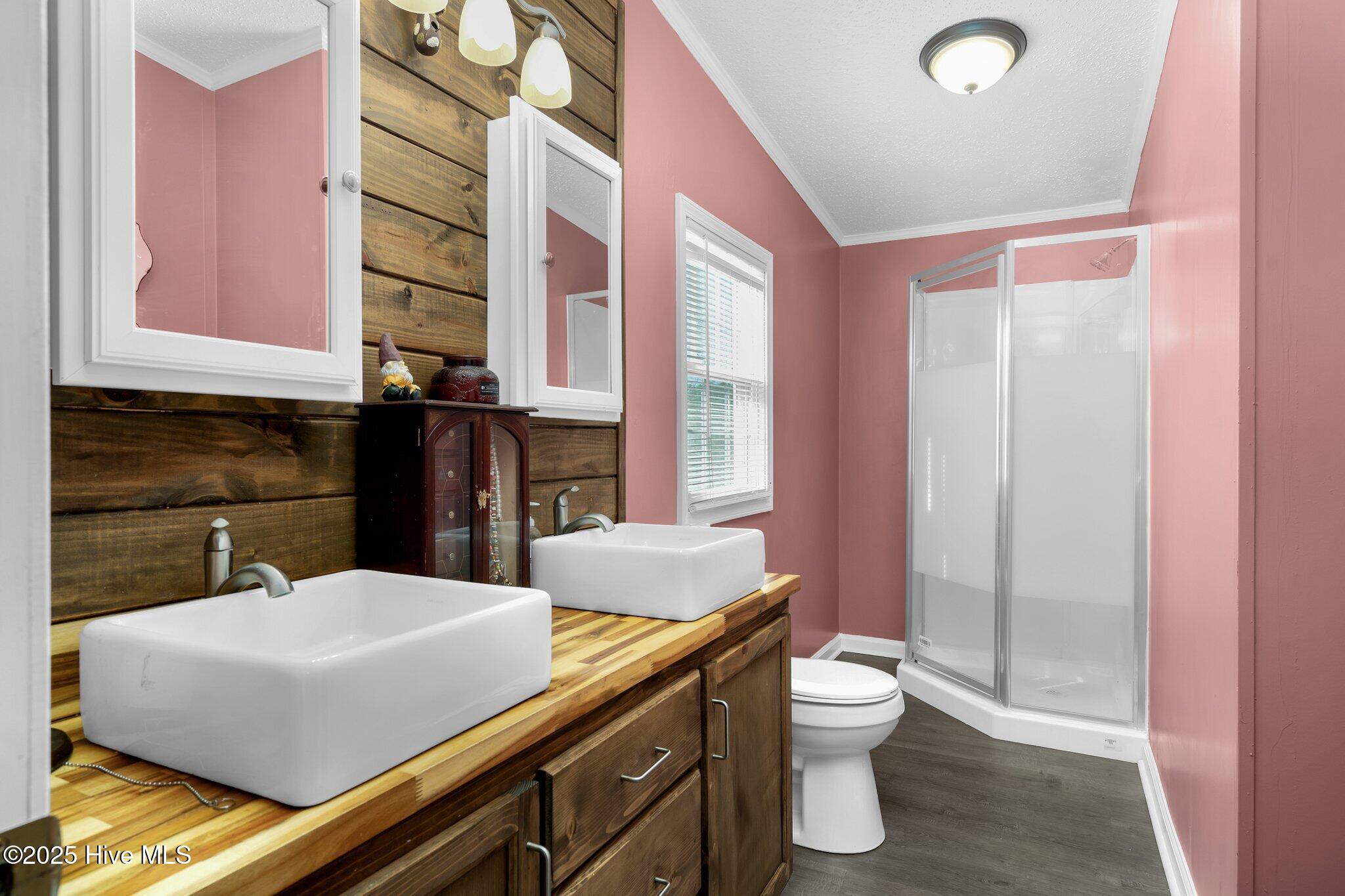 4923 Highpoint Drive Property Photo 16