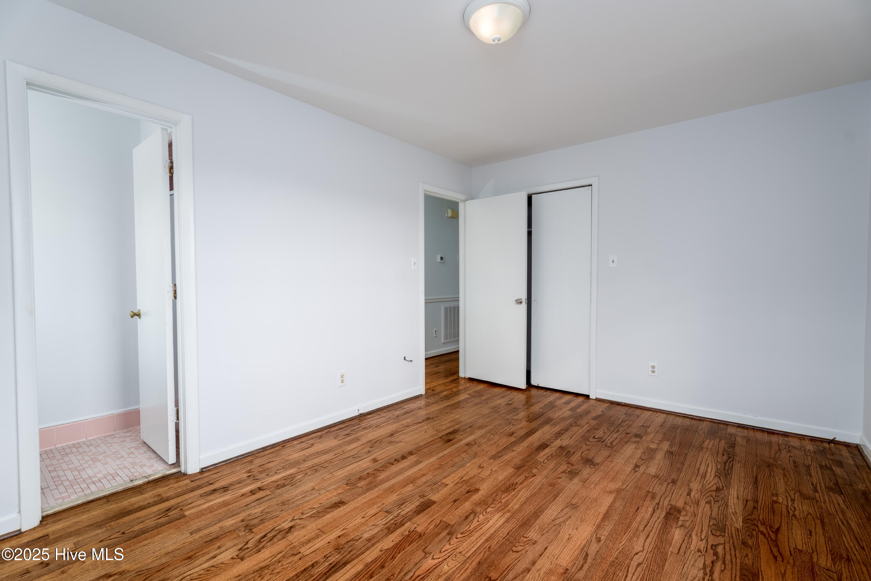1007 Henderson Drive Property Photo 19