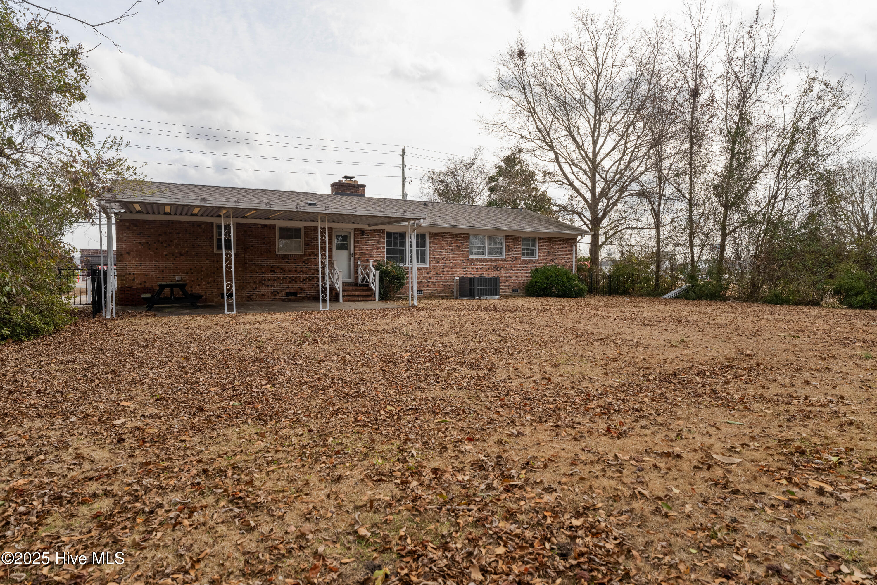 1007 Henderson Drive Property Photo 24