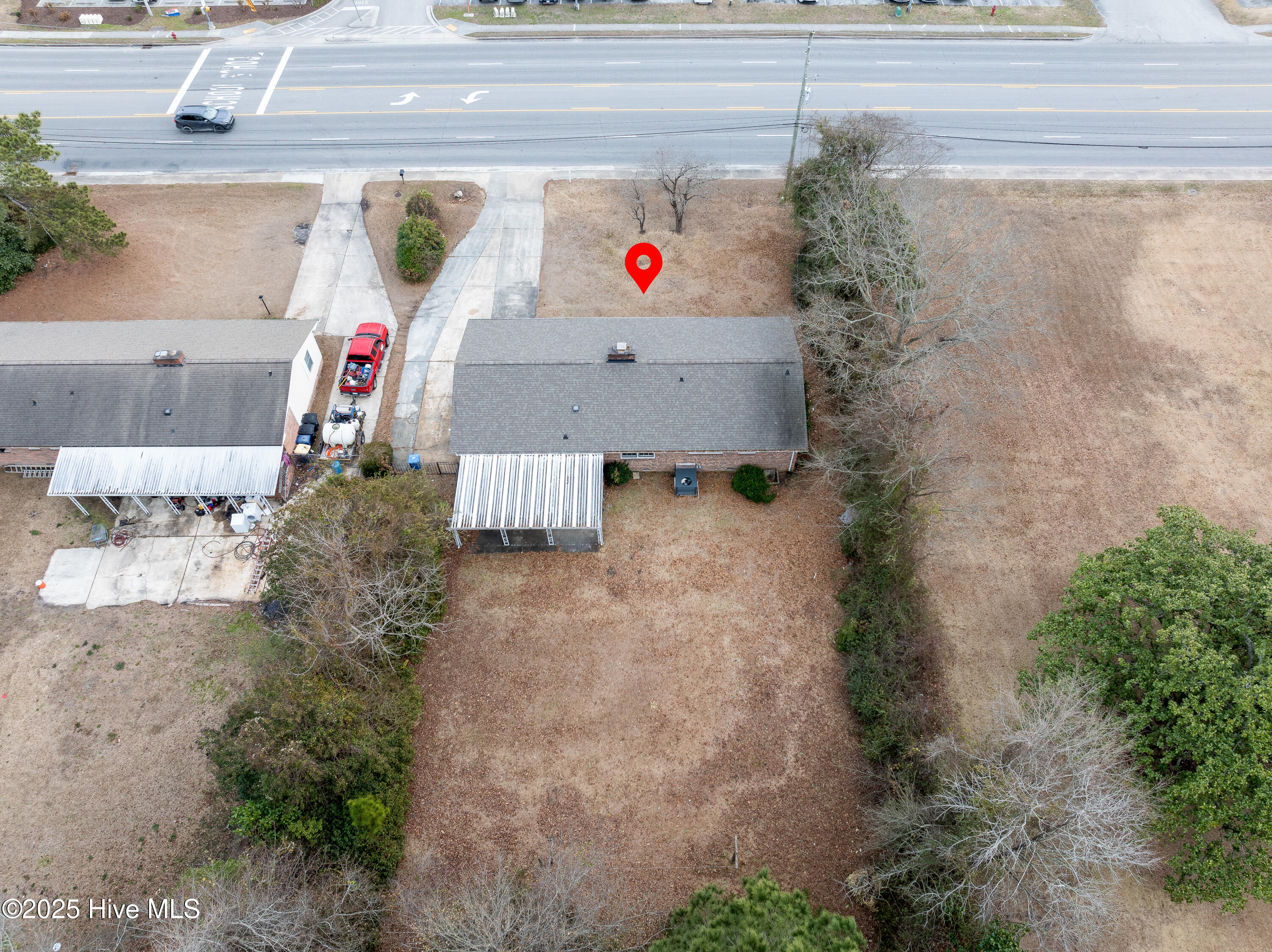 1007 Henderson Drive Property Photo 29