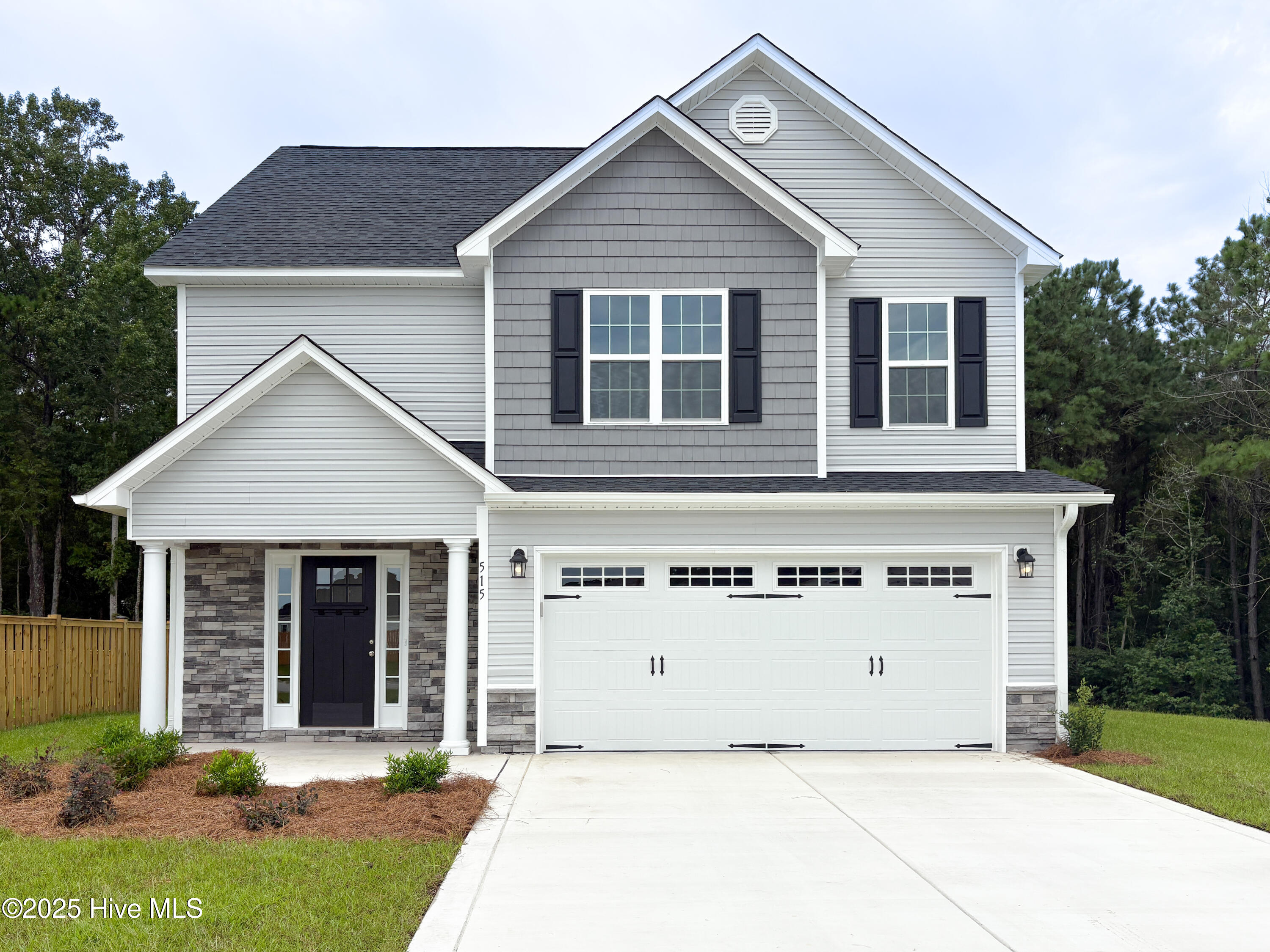 515 Pebble Shore Drive Property Photo 1