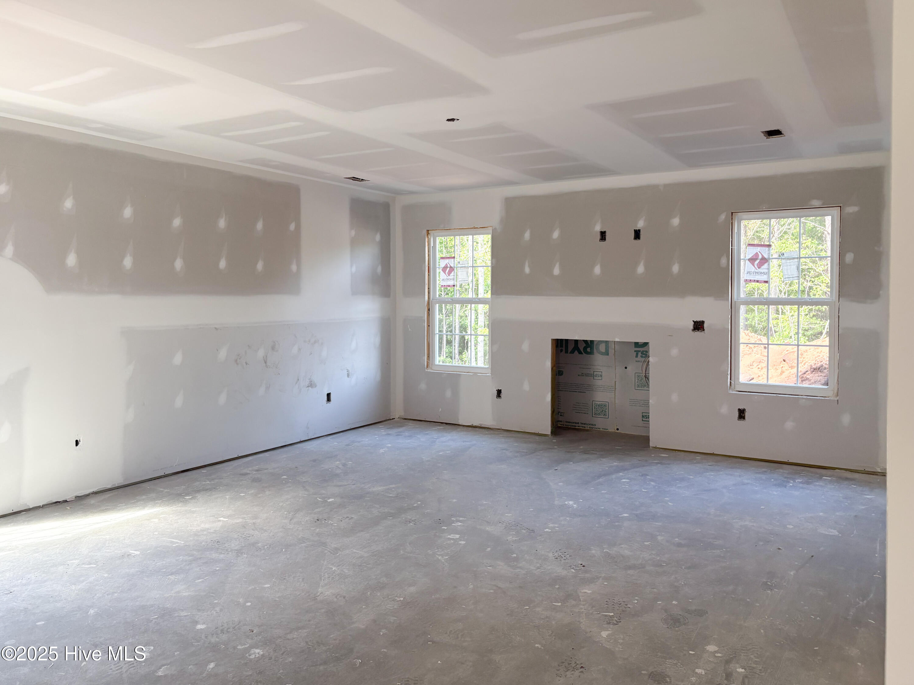 515 Pebble Shore Drive Property Photo 3
