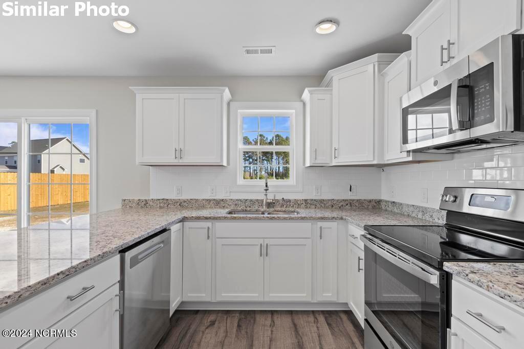 515 Pebble Shore Drive Property Photo 13