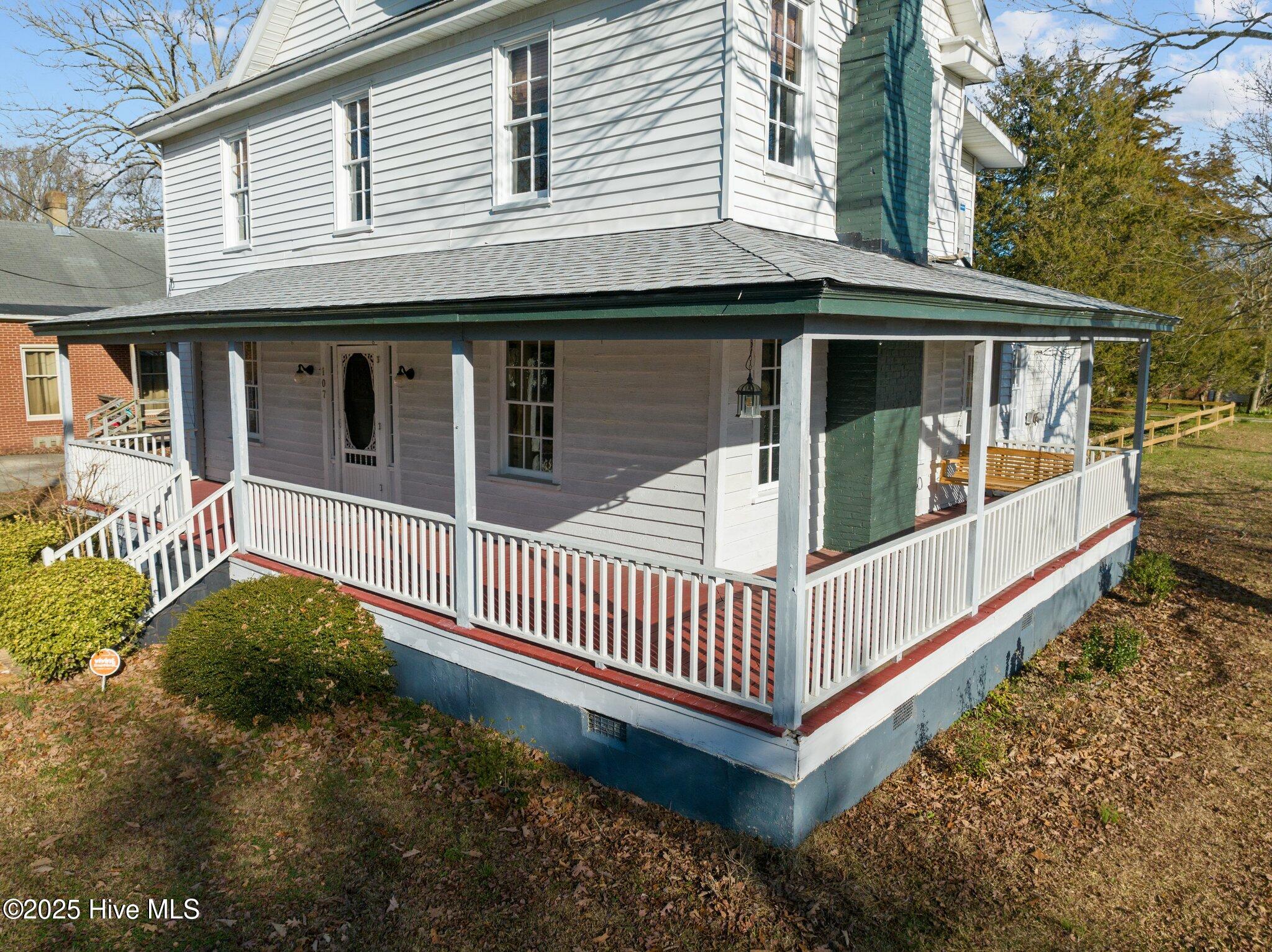 107 E Church Street Property Photo