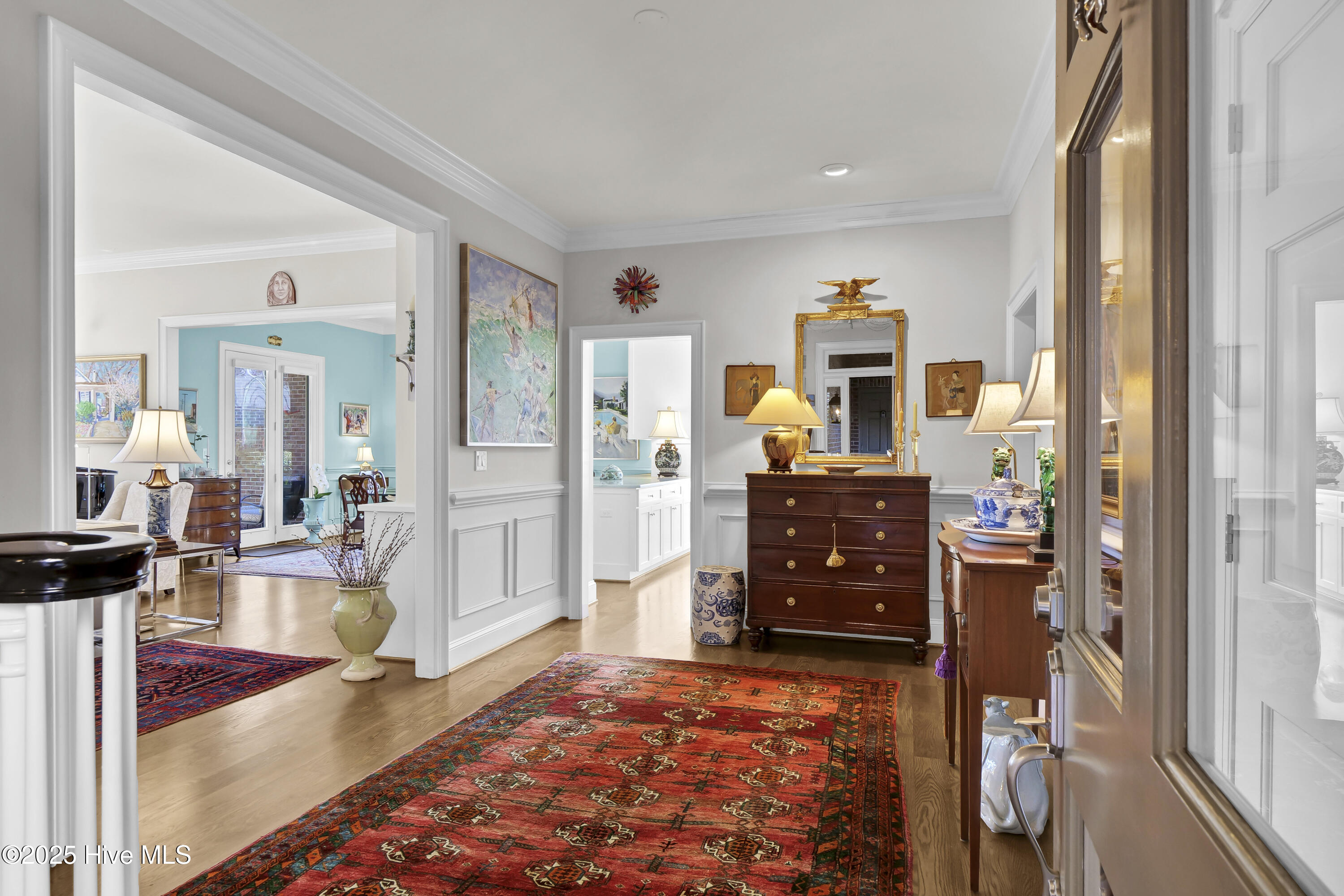 1705 Signature Place Property Photo 7