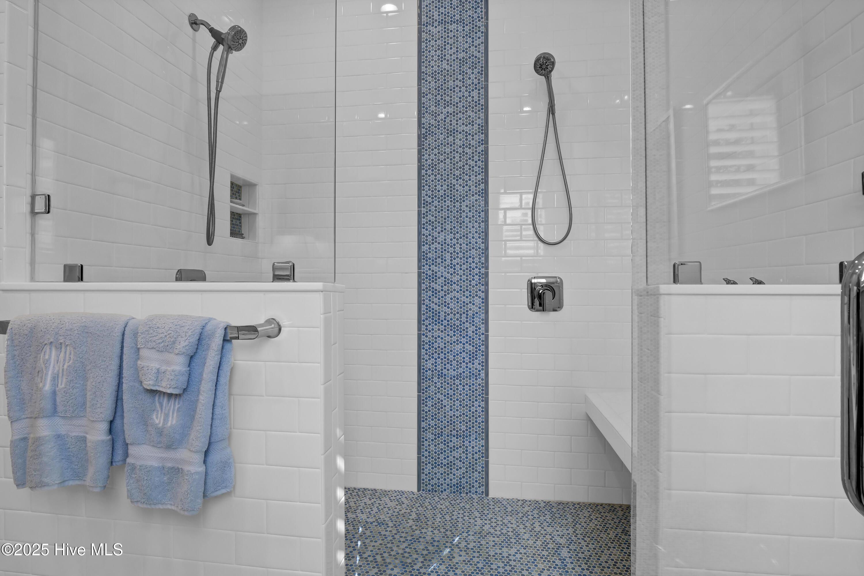 1705 Signature Place Property Photo 32