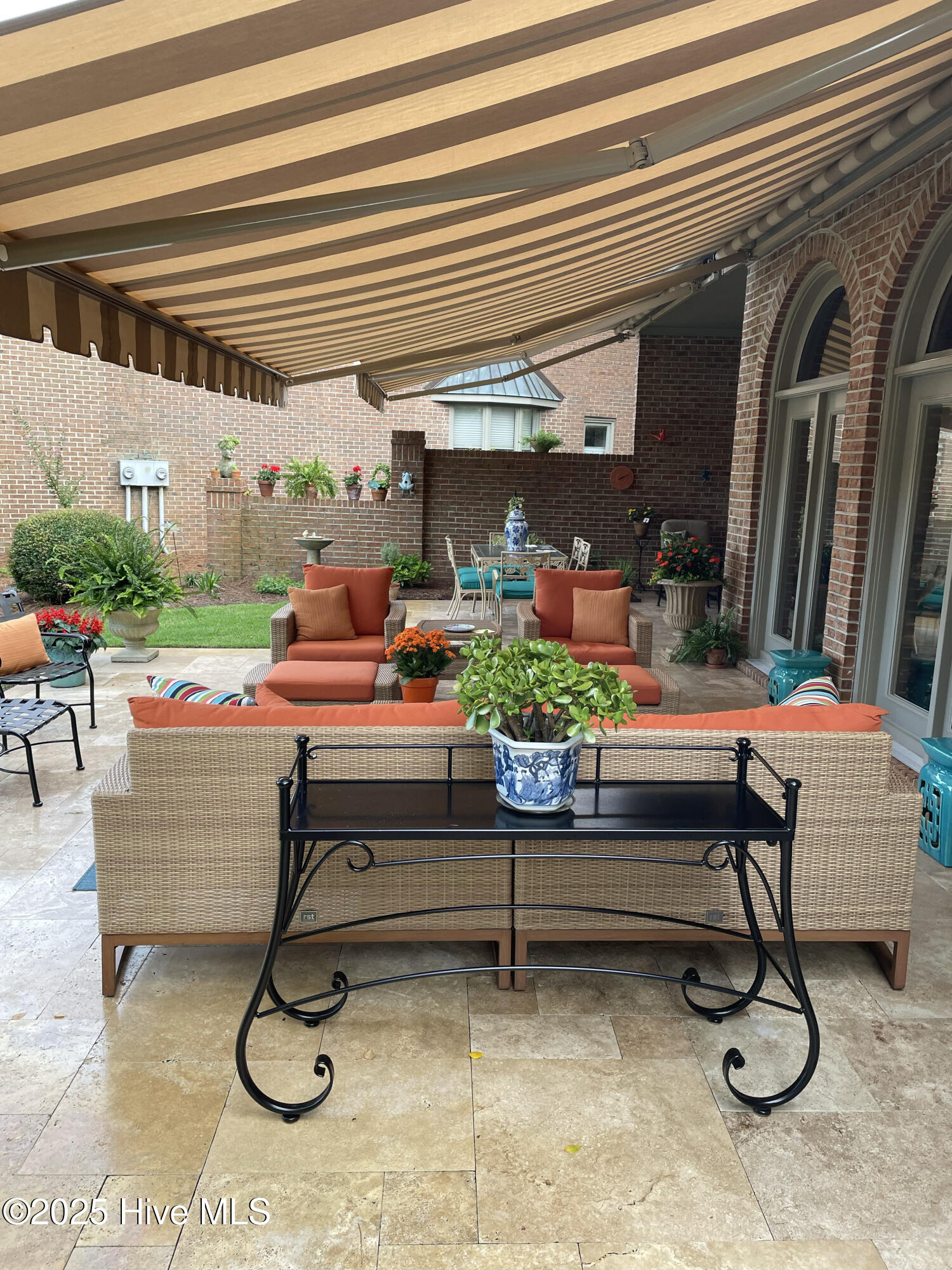 1705 Signature Place Property Photo 48