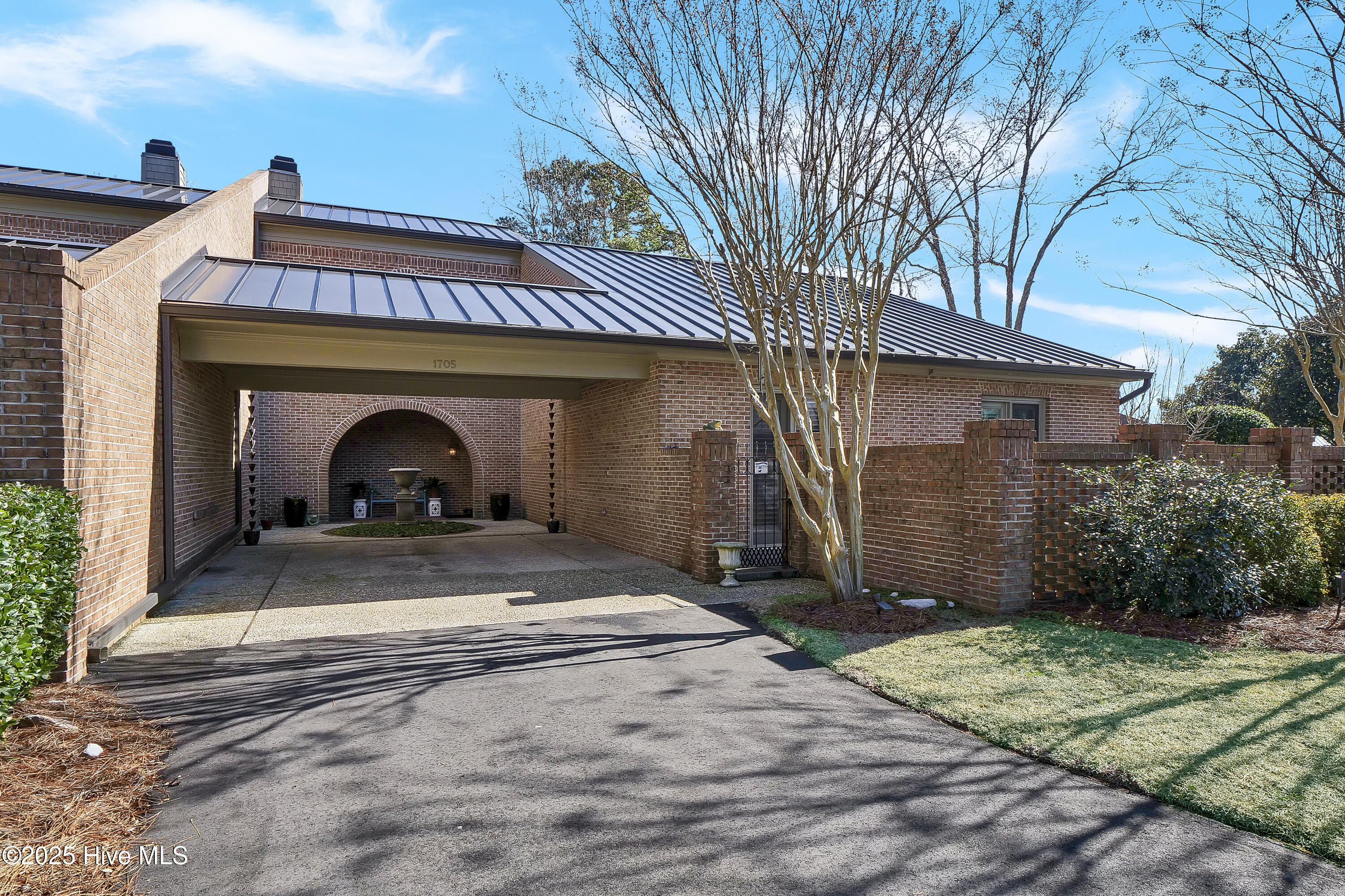 1705 Signature Place Property Photo 69