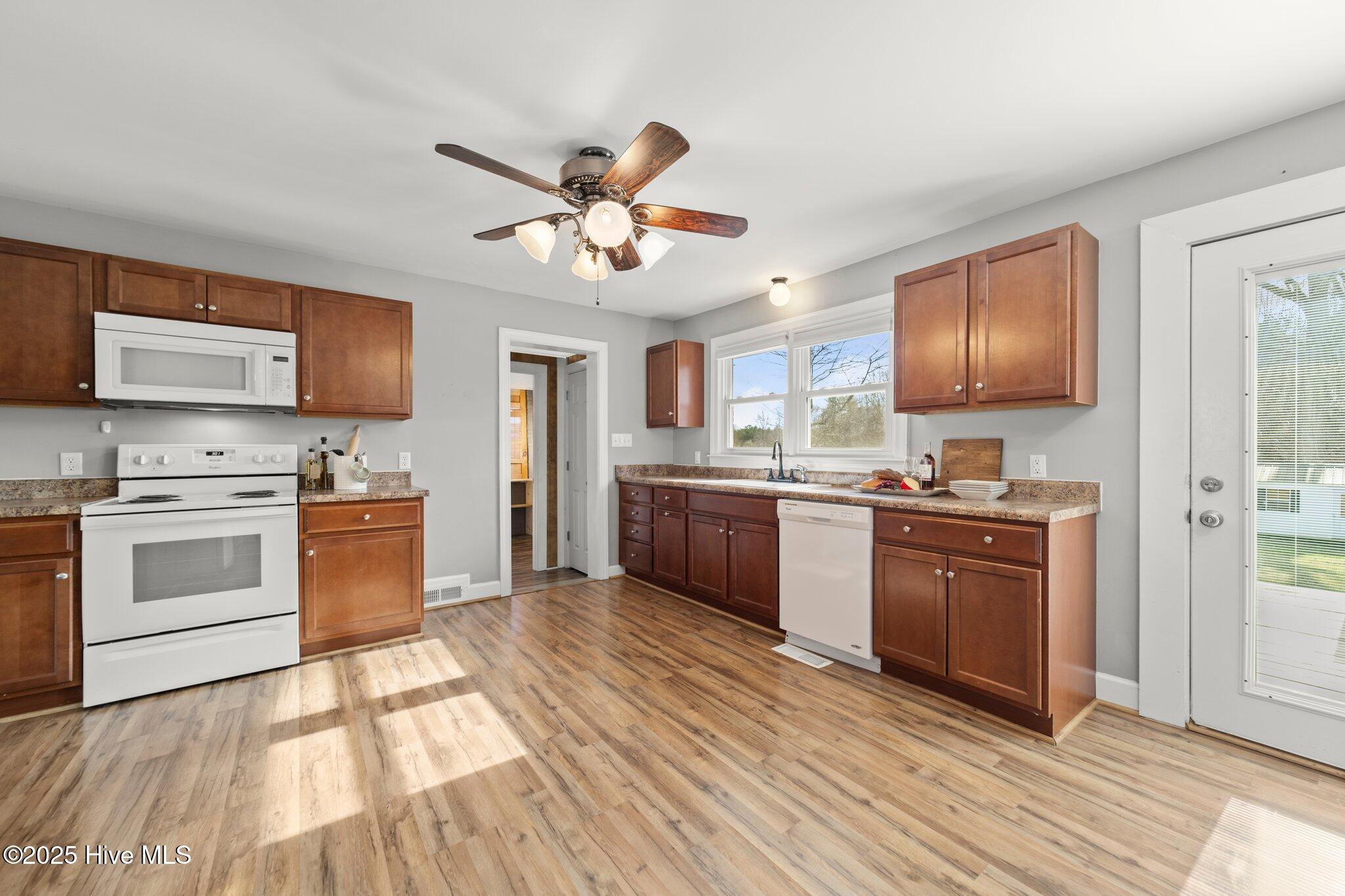 517 Triangle Road Property Photo 6