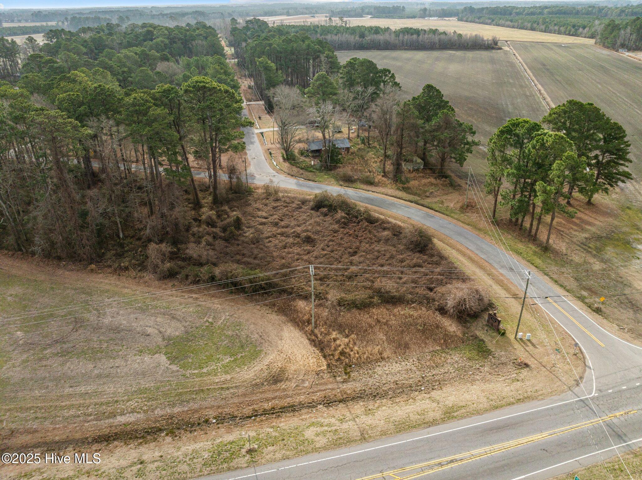1,2 Idlewild Drive Property Photo 2