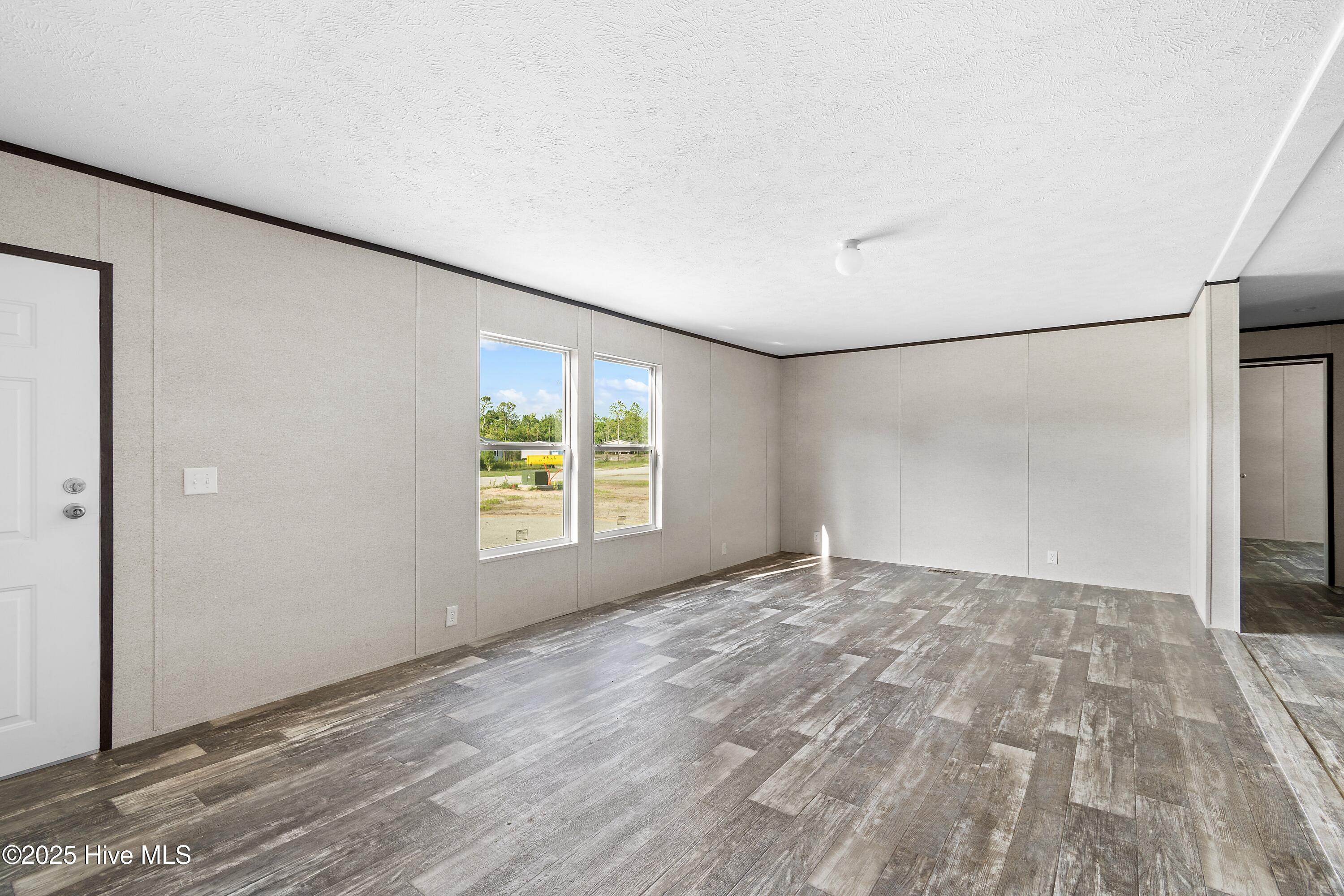 6795 Lewis Drive Property Photo 6