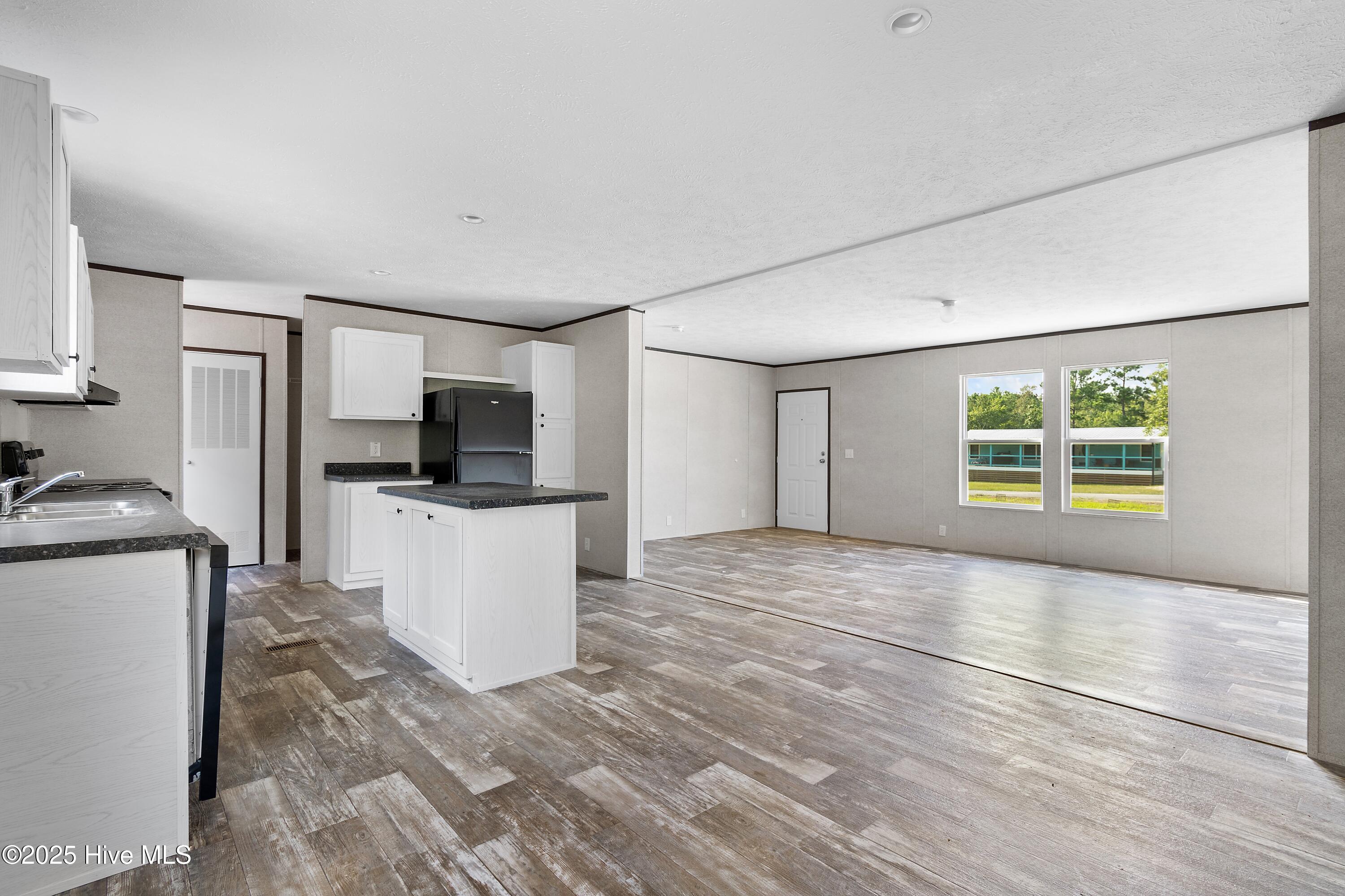 6795 Lewis Drive Property Photo 11