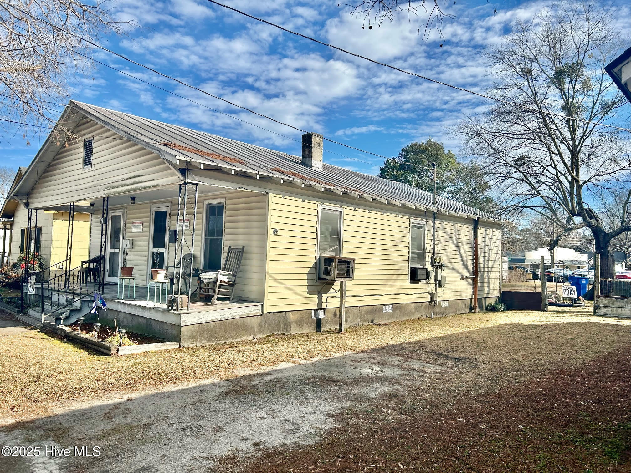 1203 Aycock Street Property Photo