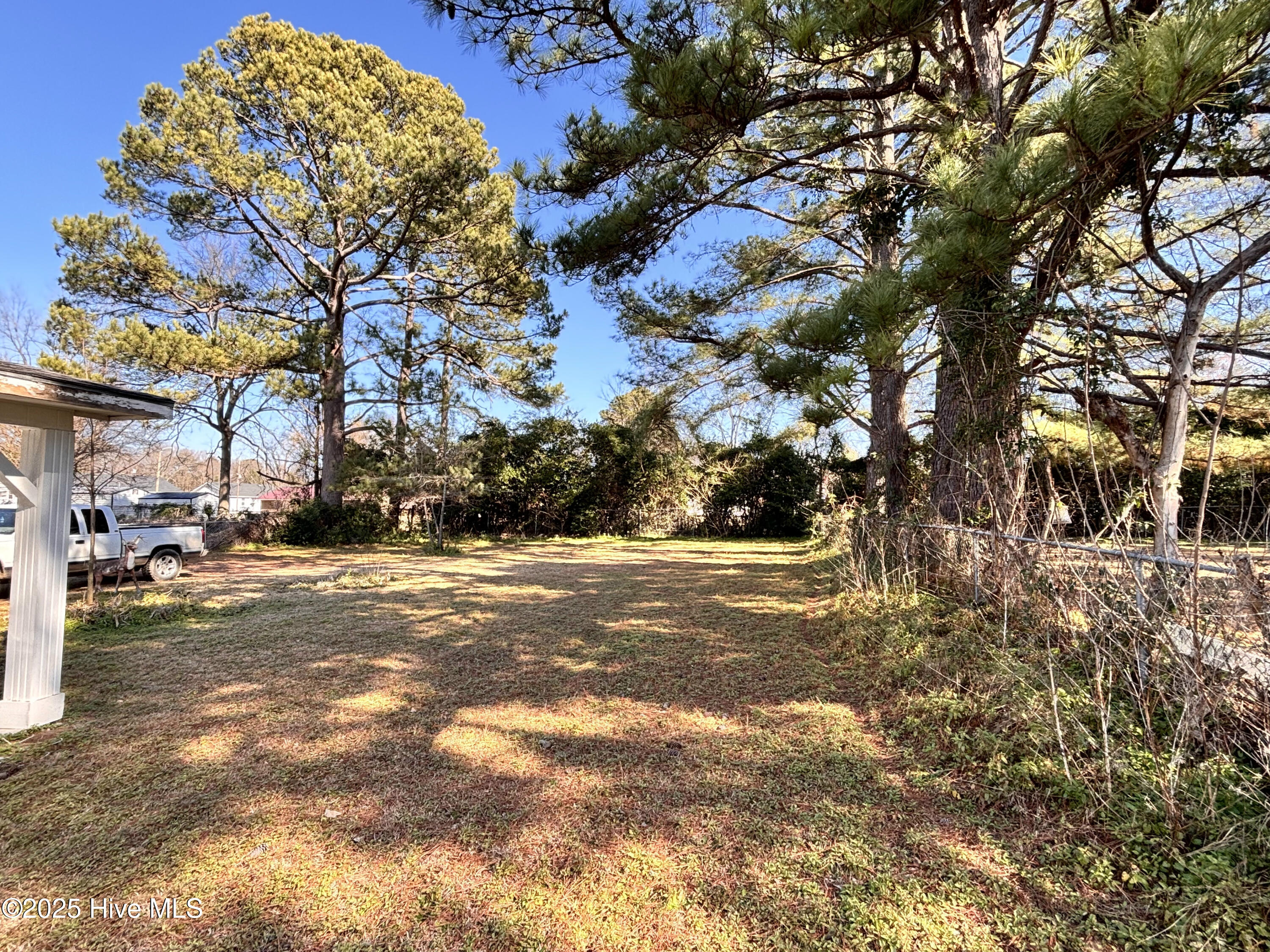 518 Mckoy Street Property Photo 9