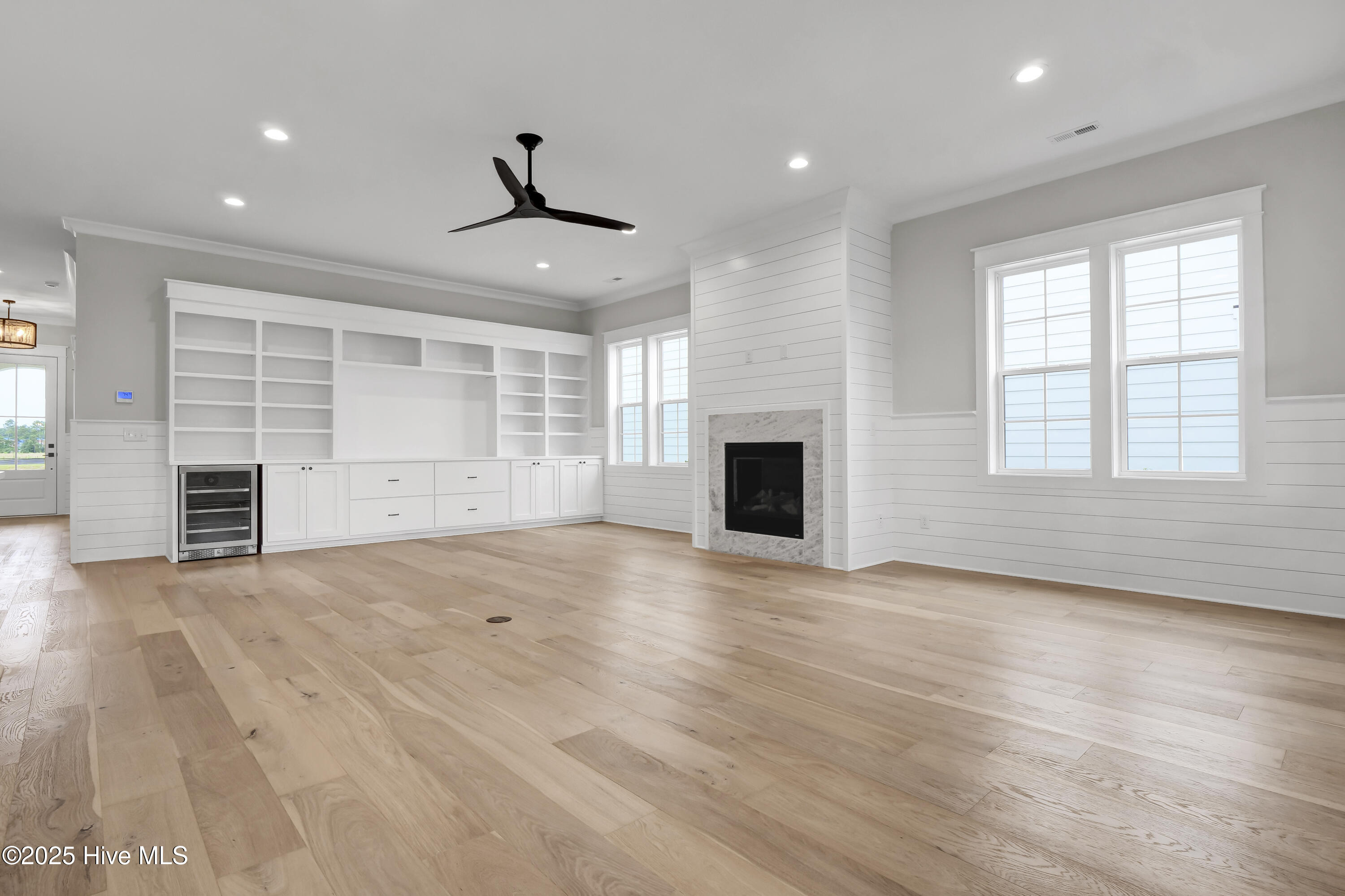 636 Waterstone Drive Property Photo 8